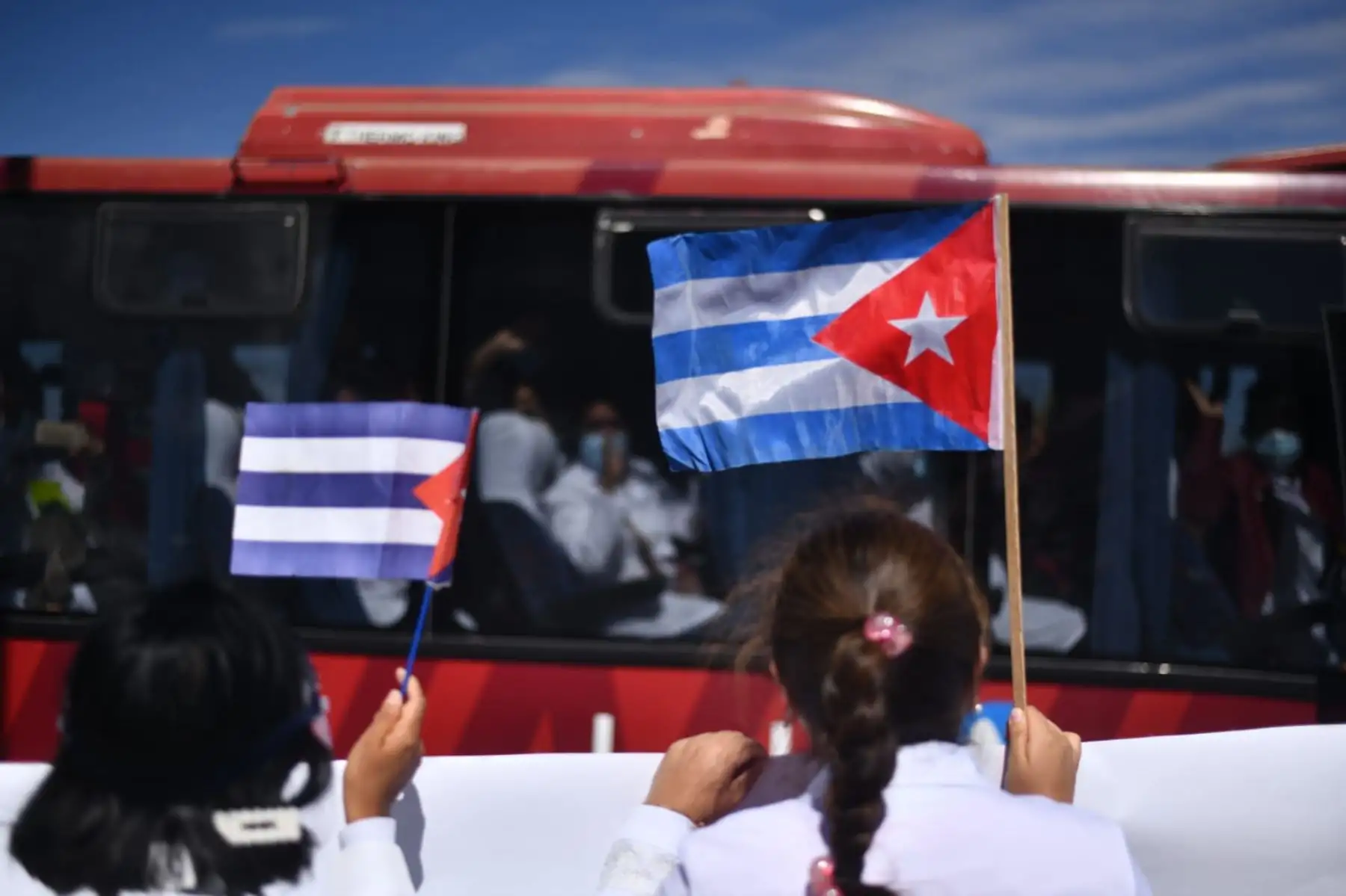 Son 26 médicos que estarán en suelo arequipeño durante 90 días. El equipo está conformado por enfermeras,  médicos con especialidades en epidemiología, intensivistas, internistas, entre otros. Foto: ANDINA/Difusión