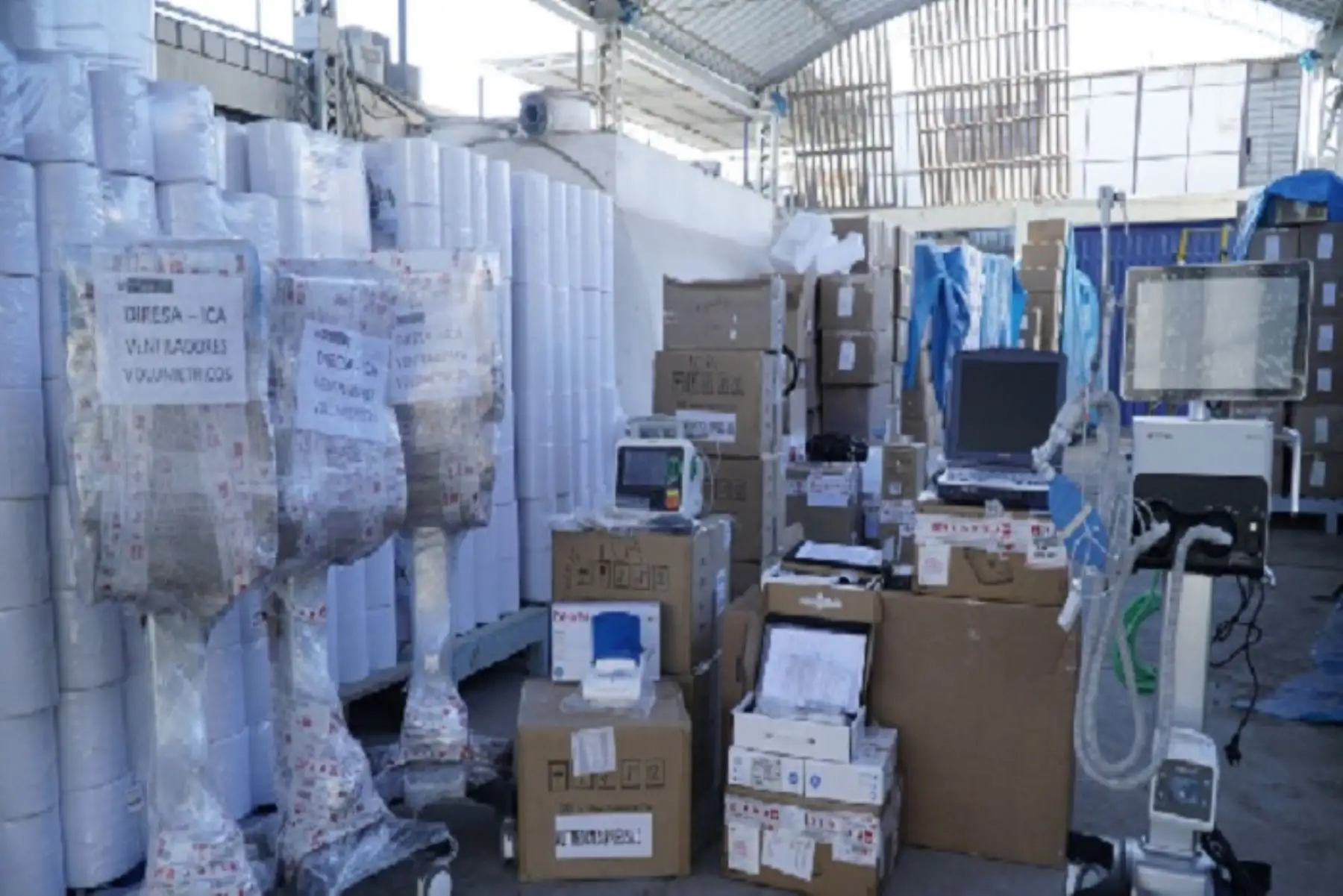 A la fecha, el Minsa ha distribuido a la región Ica un total de 578,257 Equipos de Protección Personal (EPP) y realizado alrededor de 30,000 pruebas de descarte, de las cuales 4,330 resultaron positivas al nuevo coronavirus.