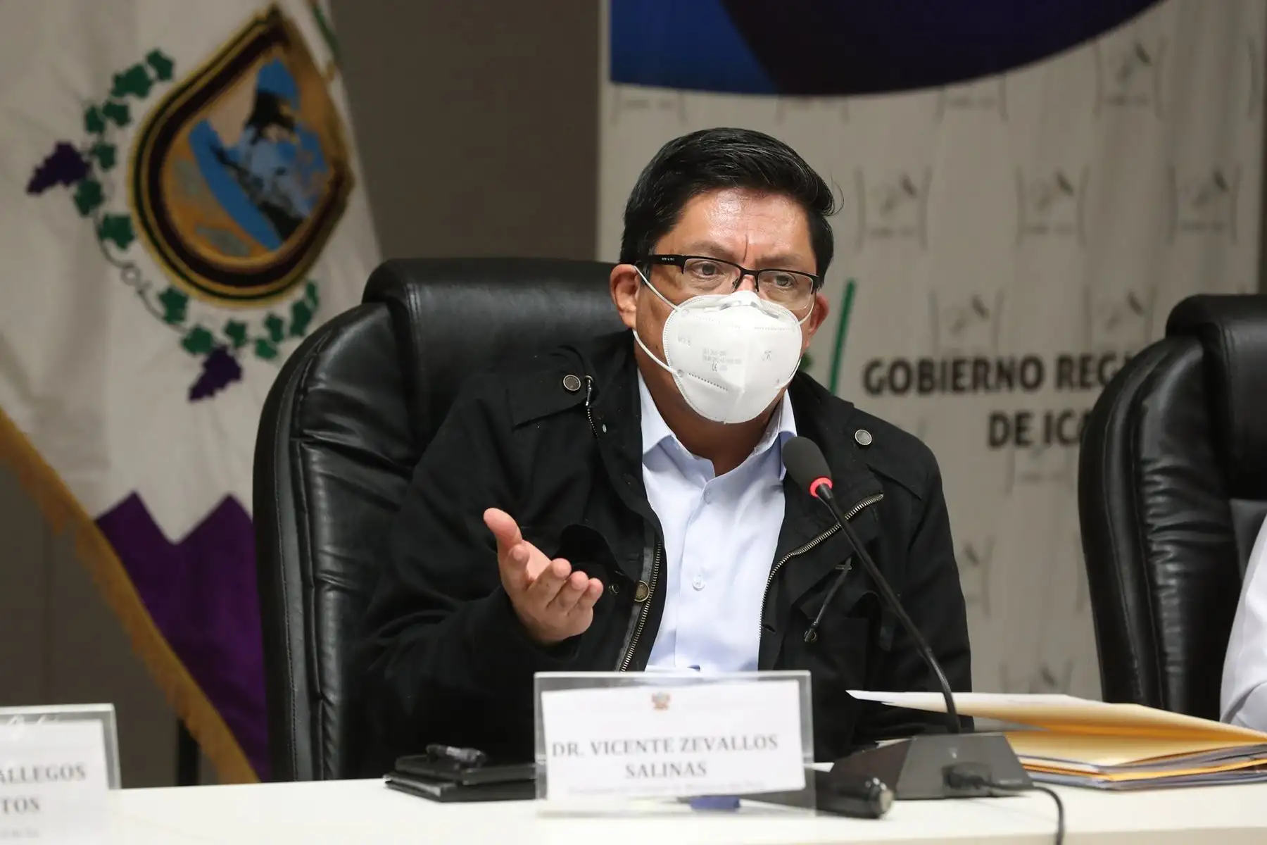 El titular de la PCM, Vicente Zeballos, junto a los ministros del Mininter, Minagri, Minedu, MIMP y viceministro del Minsa, participaron en la sesión de trabajo del Comando Covid-19 Ica, donde se realizó un balance de las medidas adoptadas para mejorar el manejo de la pandemia. Foto: ANDINA/PCM