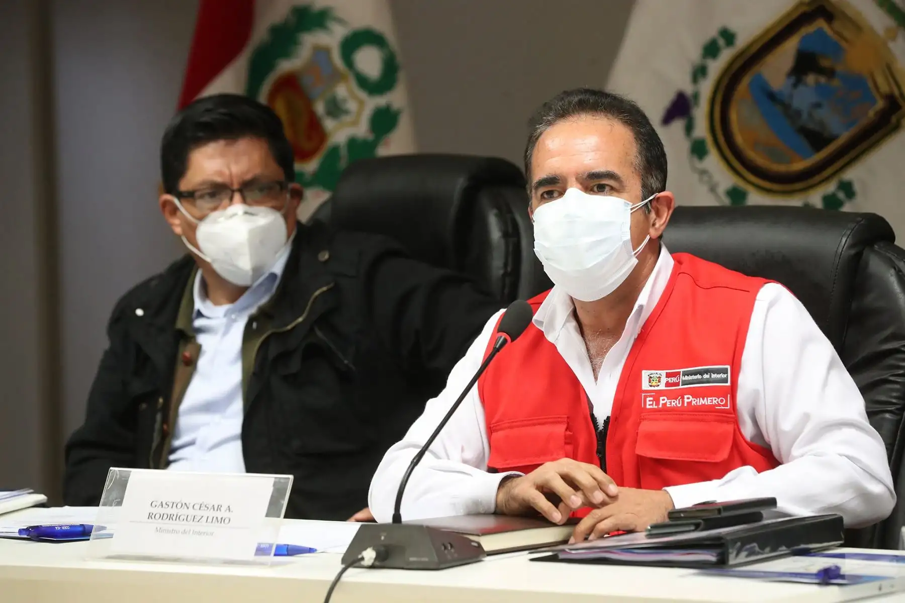 El titular de la PCM, Vicente Zeballos, junto a los ministros del Mininter, Minagri, Minedu, MIMP y viceministro del Minsa, participaron en la sesión de trabajo del Comando Covid-19 Ica, donde se realizó un balance de las medidas adoptadas para mejorar el manejo de la pandemia. Foto: ANDINA/PCM