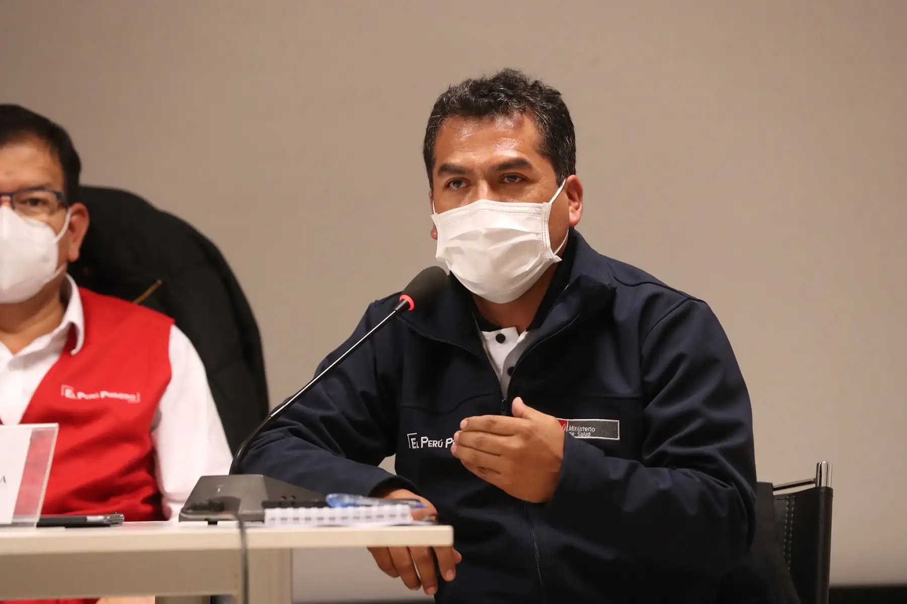 El titular de la PCM, Vicente Zeballos, junto a los ministros del Mininter, Minagri, Minedu, MIMP y viceministro del Minsa, participaron en la sesión de trabajo del Comando Covid-19 Ica, donde se realizó un balance de las medidas adoptadas para mejorar el manejo de la pandemia. Foto: ANDINA/PCM