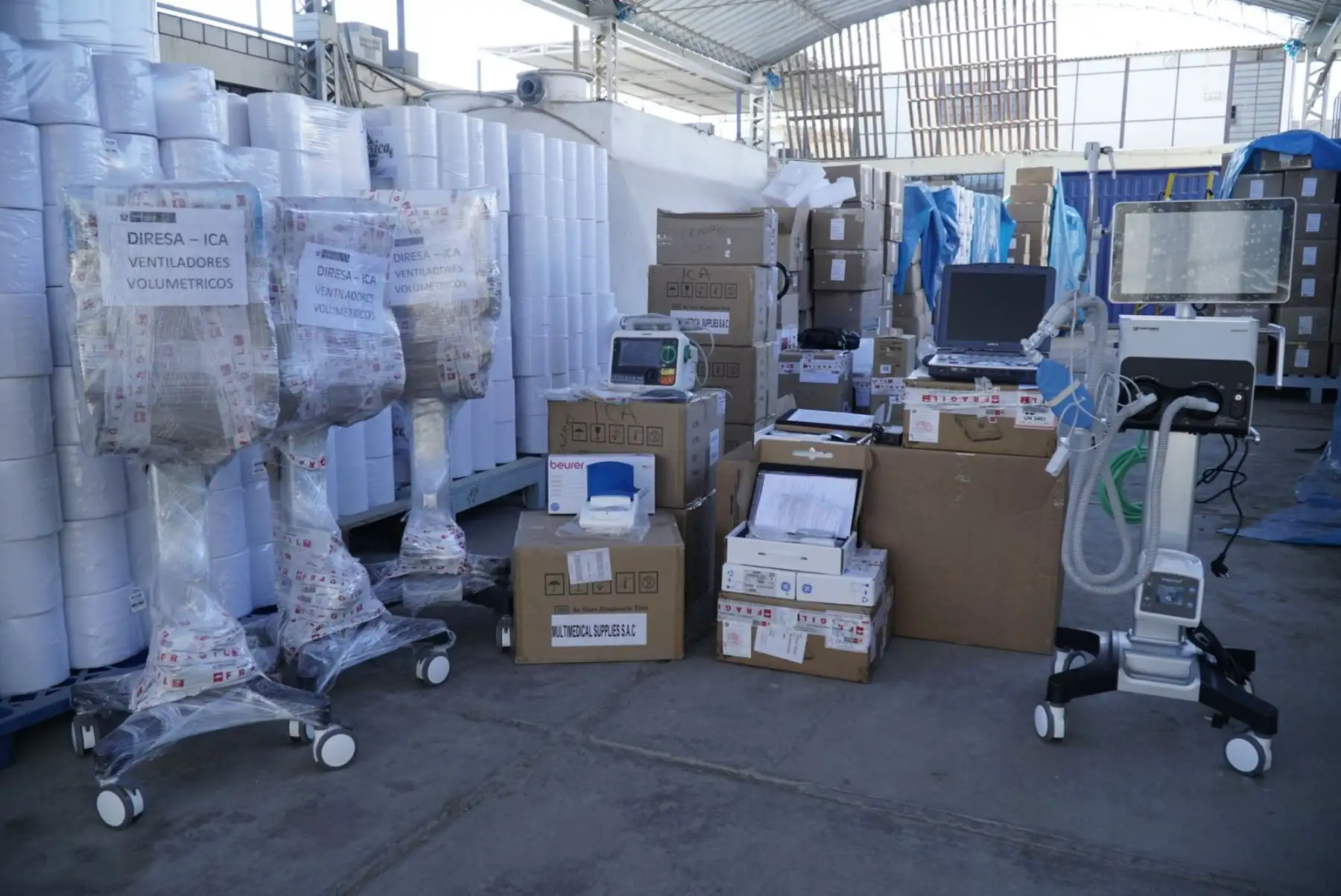 Minsa entrega ventiladores mecánicos e insumos médicos a la región Ica. Foto: Minsa