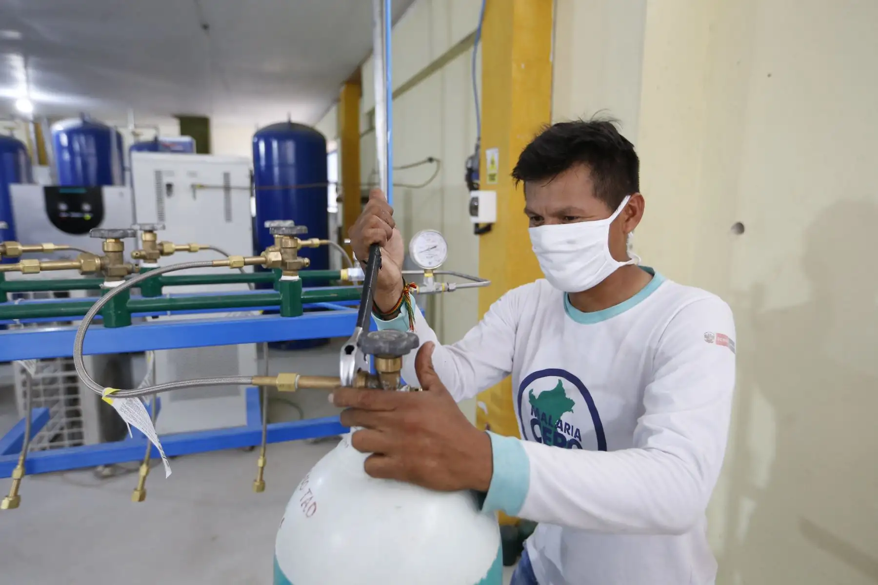 El ministro de Salud Víctor Zamora realizó una visita de supervisión de la instalación de la planta de oxigeno en el Hospital Regional de Loreto.

Foto: MINSA