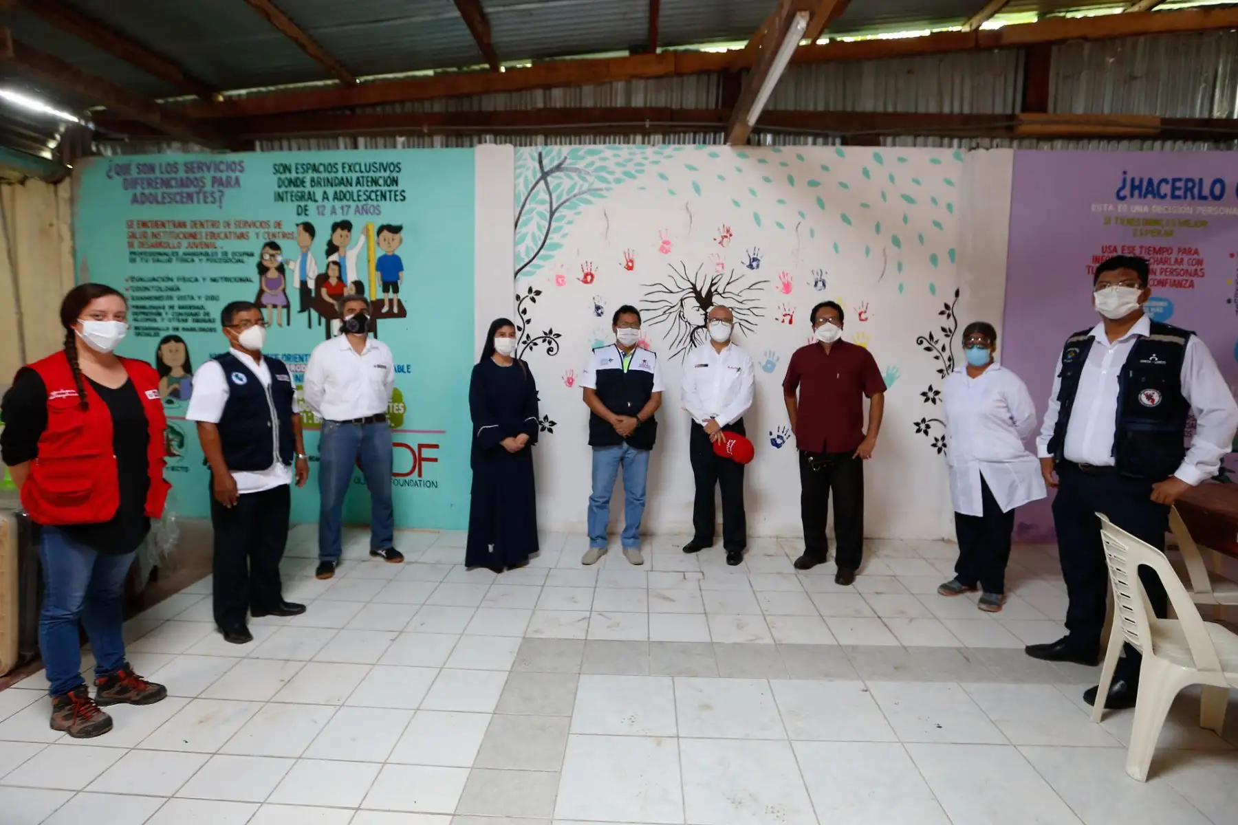 El ministro de Salud Víctor Zamora realizó una visita al Centro de Salud de Servicios Diferenciados para Adolescentes América.

Foto: MINSA