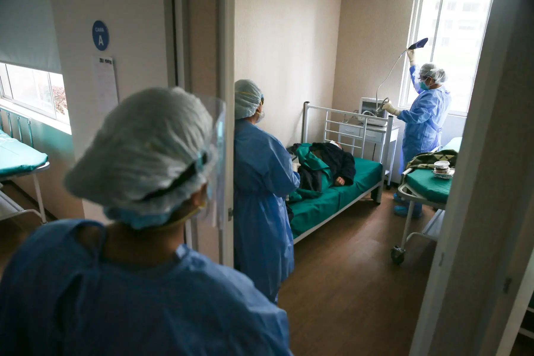La Villa Panamericana es el lugar que el gobierno habilitó para la recuperación de pacientes infectados por el coronavirus covid-19. Médicos y enfermeras atienden las 24 horas a los pacientes de todas las edades brindandoles atención de calidad. Foto: ANDINA/Jhonel Rodríguez Robles