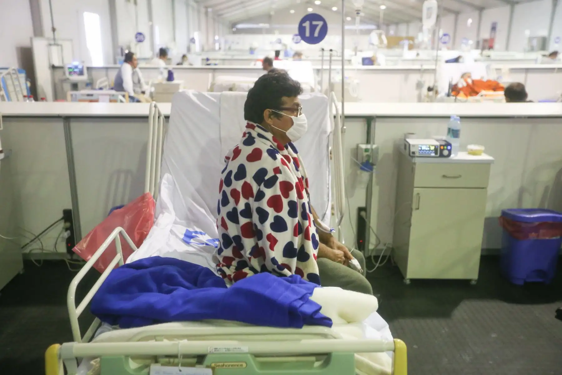 En esta sala los pacientes reciben oxígeno para su recuperación. Foto: ANDINA/Jhonel Rodríguez Robles