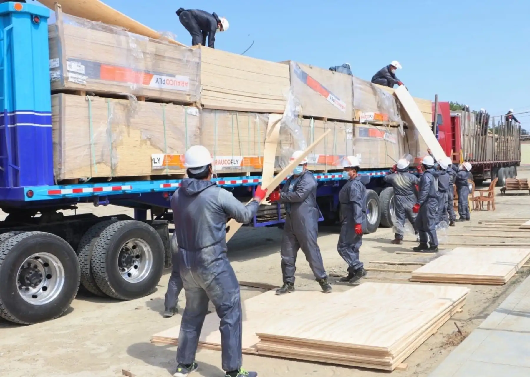 La Municipalidad de Piura y la Autoridad para la Reconstrucción con Cambios inician la instalación del Hospital Temporal que atenderá a pacientes covid-19. ANDINA/Difusión