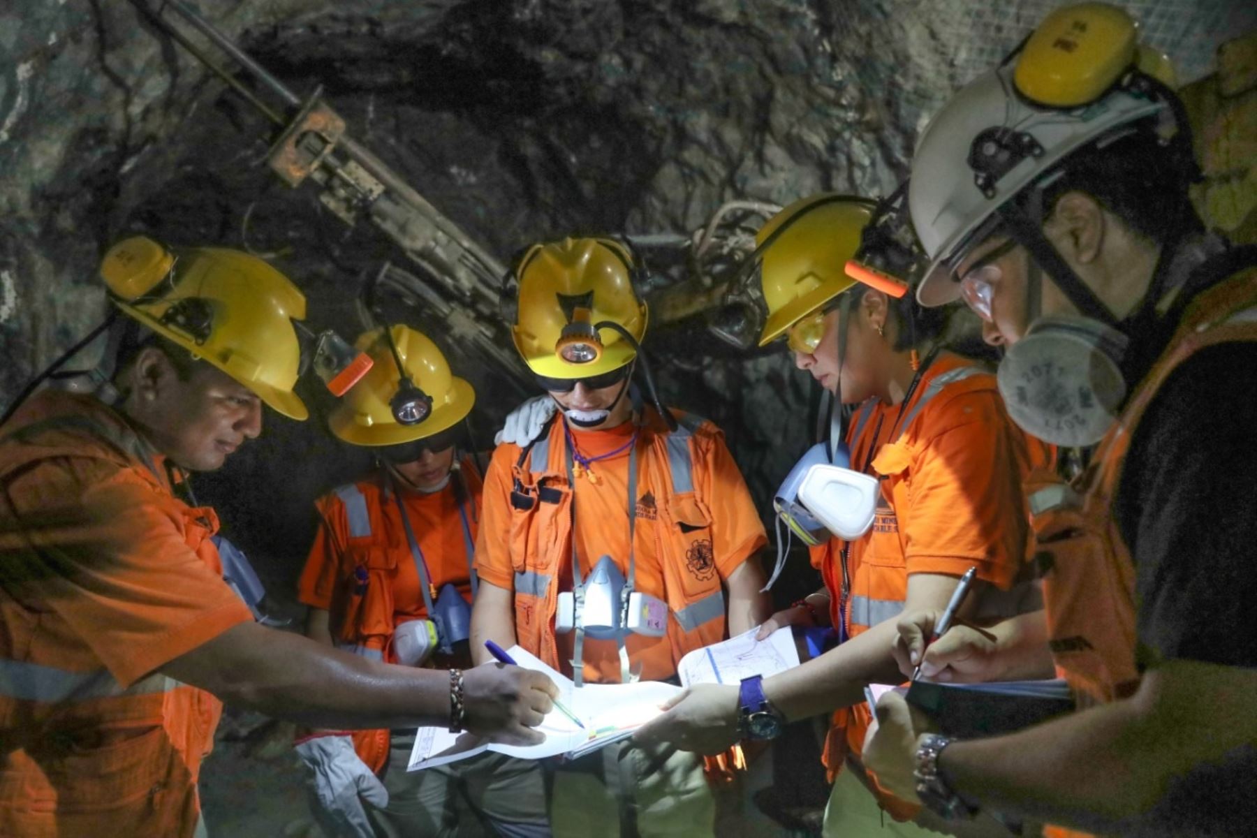Ministerio de Educación trabaja para mejorar oferta de estudios relacionados con la minería. Foto: Cortesía.
