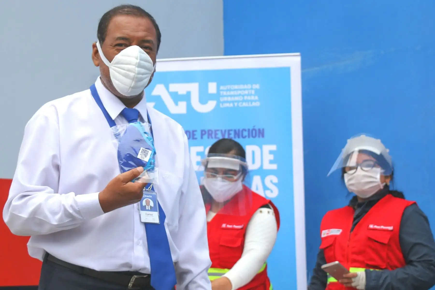 El ministro de Transportes y Comunicaciones, Carlos Lozada, presentó las medidas que deben cumplir los conductores y usuarios de taxis. 

Foto: MTC