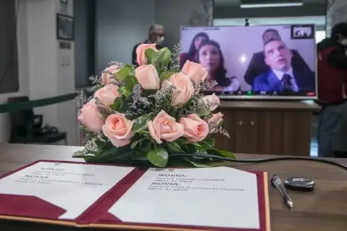 La municipalidad provincial de Arequipa celebró el primer matrimonio virtual del país ante la pandemia del covid-19. Foto: ANDINA/Difusión