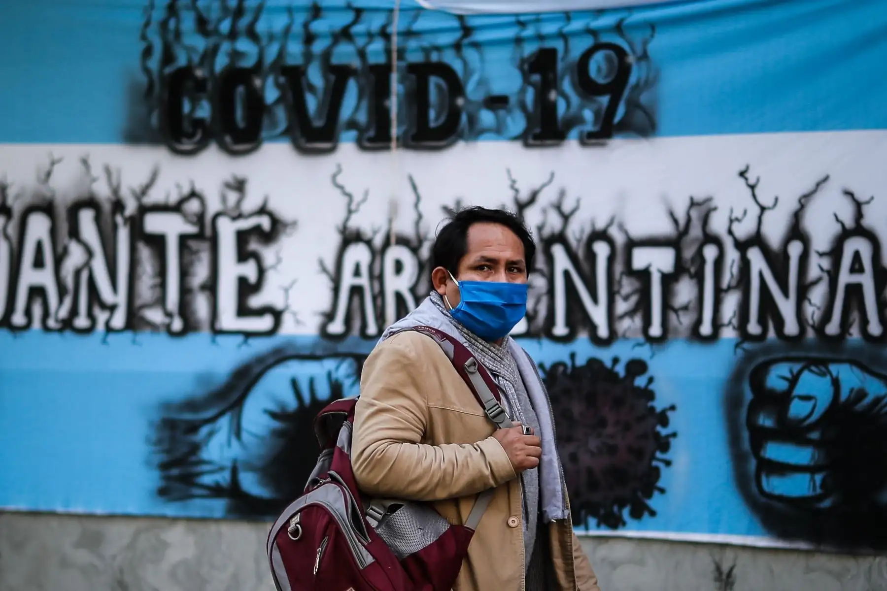 La capital es el distrito del país con mayor número de contagios, con un total de 13.206 casos detectados, seguida por la provincia bonaerense, con 10.968 positivos. Foto: EFE