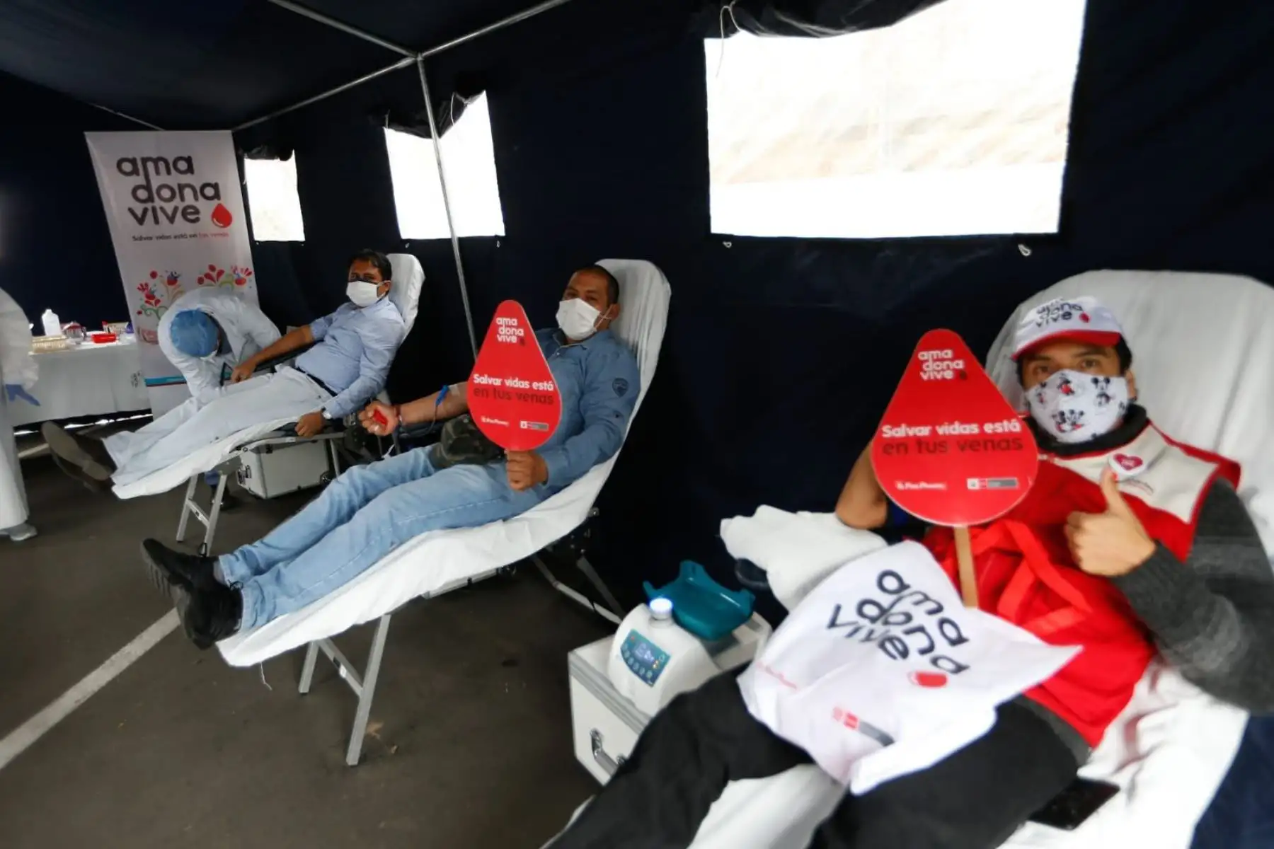 En el marco del Día Mundial del Donante de Sangre, el ministro de  Salud, Víctor Zamora  presenta la plataforma digital “Registro para donar sangre”, donde las personas interesadas pueden registrarse para realizar la donación de manera fácil y ordenada. 
Foto: Minsa
