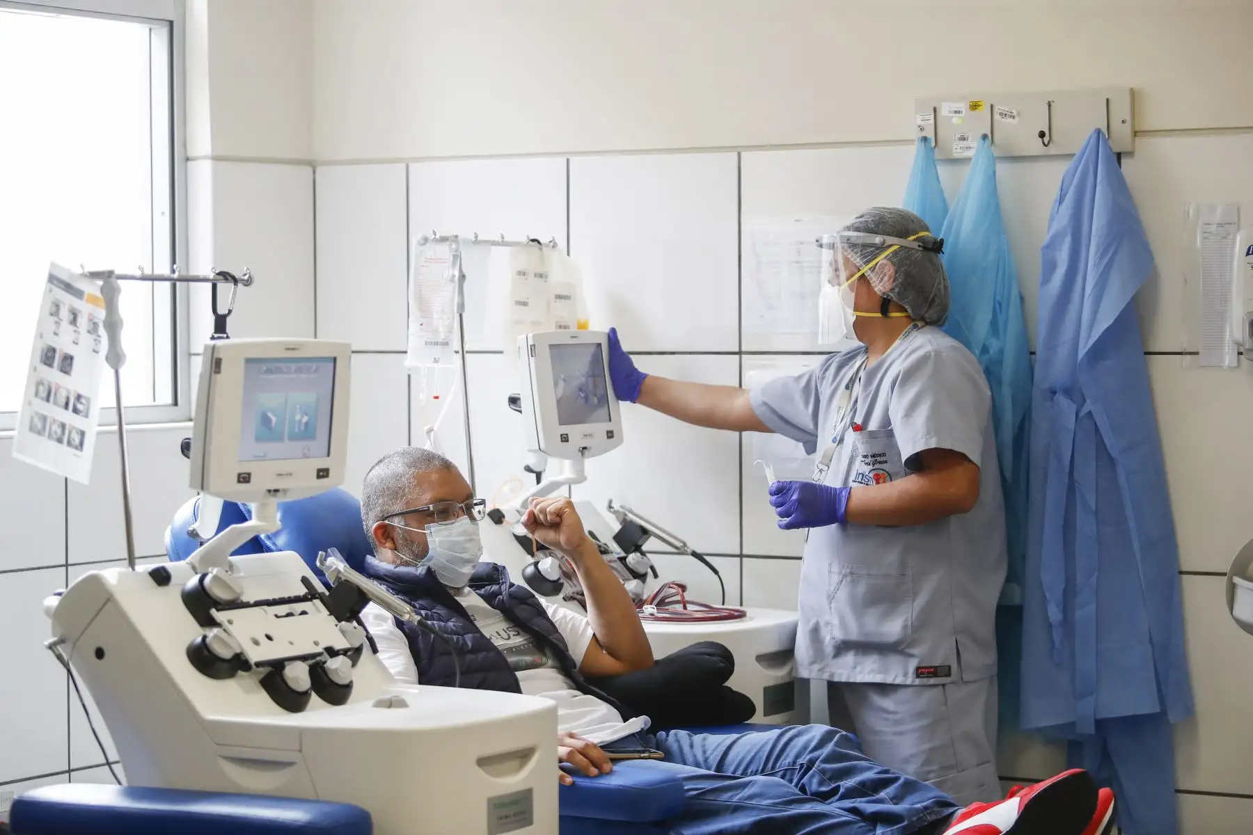 Este domingo es el “Día Mundial del Donante de Sangre” y el Instituto Nacional de Salud del Niño San Borja requiere de voluntarios que donen sangre y plaquetas para ayudar a los niños y adolescentes que a diario requieren transfusiones de estos componentes que son indispensables para el tratamiento de sus enfermedades, especialmente las neoplásicas. Foto: ANDINA/Renato Pajuelo