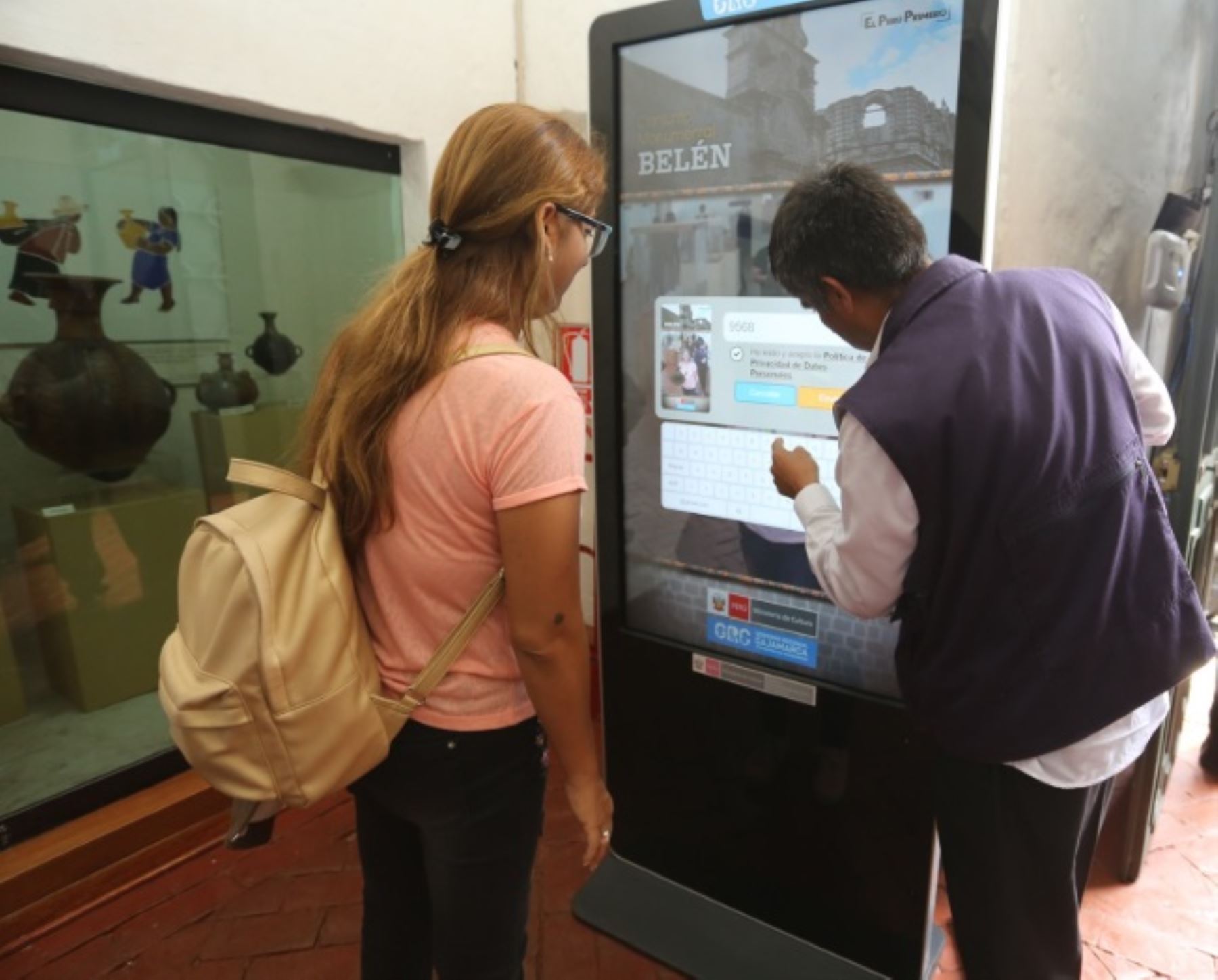 El Gobierno Regional de Cajamarca alcanzó el 100% del cumplimiento de metas en la implementación de compromisos digitales para beneficio de la población, establecidos por la Secretaría de Gobierno Digital de la Presidencia del Consejo de Ministros (PCM), convirtiéndose en pionera y líder a escala nacional.