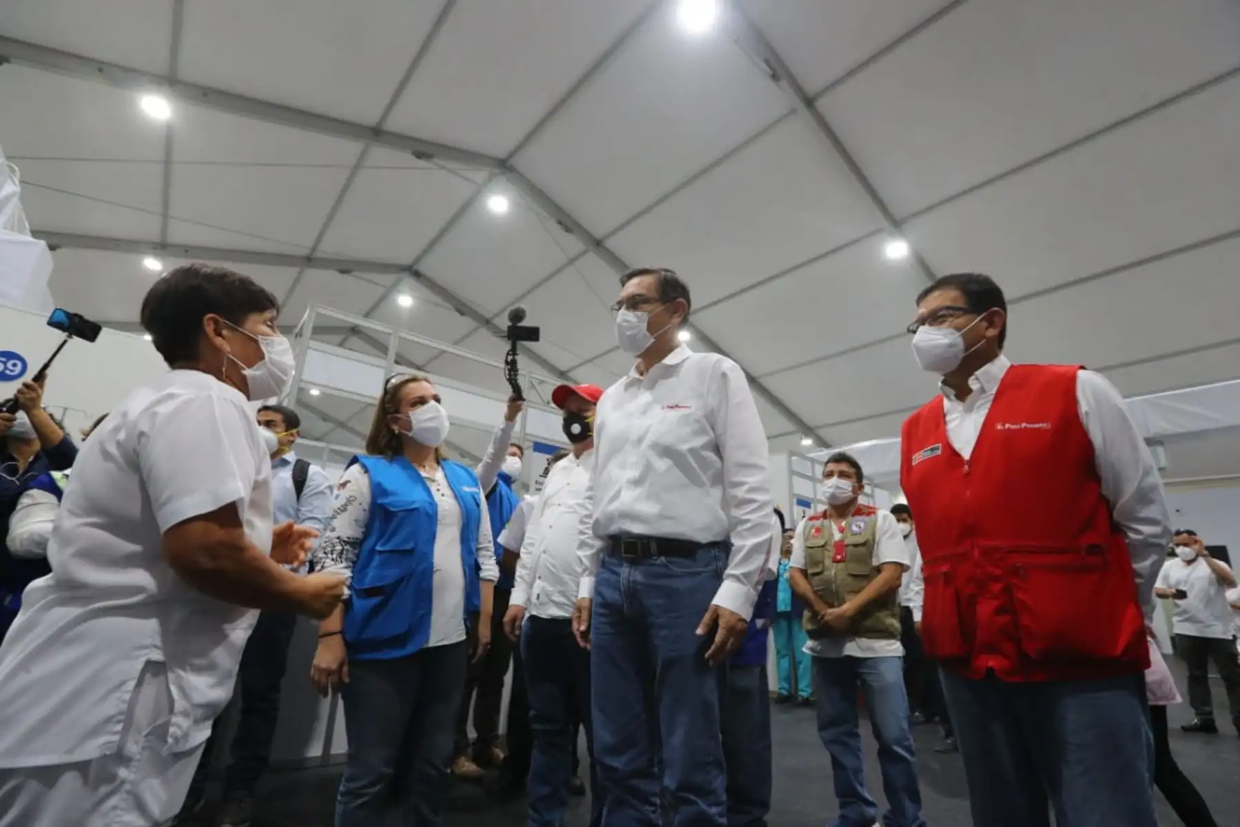 El presidente Martin Vizcarra junto a ministros de Estado y titular de Essalud, hizo entrega de la Villa Essalud Piura en el hospital Cayetano Heredia III, infraestructura temporal que amplía la oferta hospitalaria para combatir el COVID-19 de la región. Foto: ANDINA/Prensa Presidencia