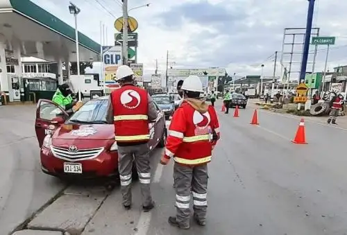 Ya suman 7,686 los vehículos intervenidos por inspectores de la Sutran por transportar pasajeros en las carreteras sin contar con autorización. ANDINA/Difusión