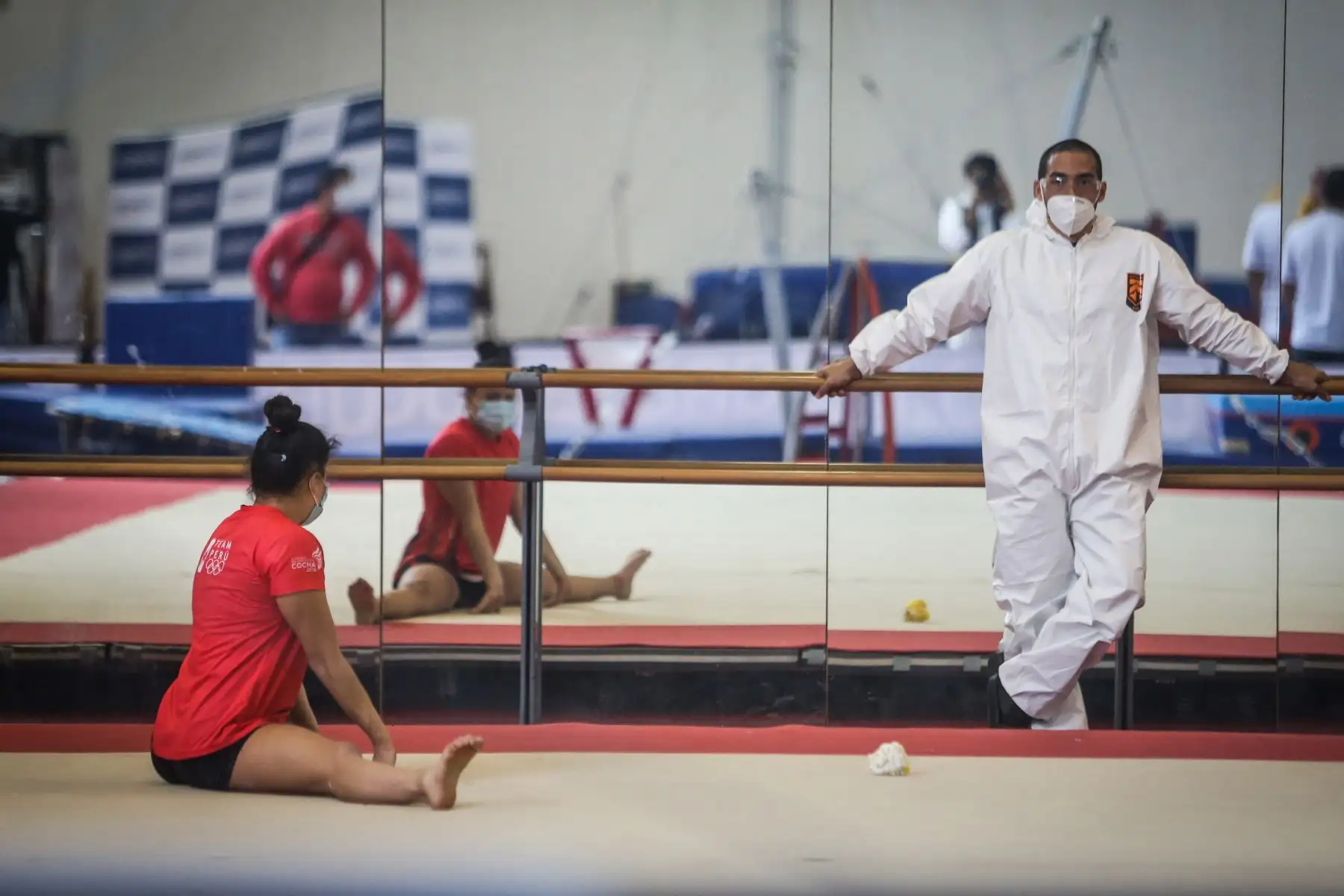 Después de 93 días de aislamiento social decretado por el Gobierno como medida preventiva para enfrentar la pandemia del covid-19, la selección peruana de Gimnasia, con Ariana Orrego, embajadora de Lima 2019  inicia los entrenamientos de preparación para el torneo internacional.
Foto: ANDINA/Jhonel Rodríguez Robles
