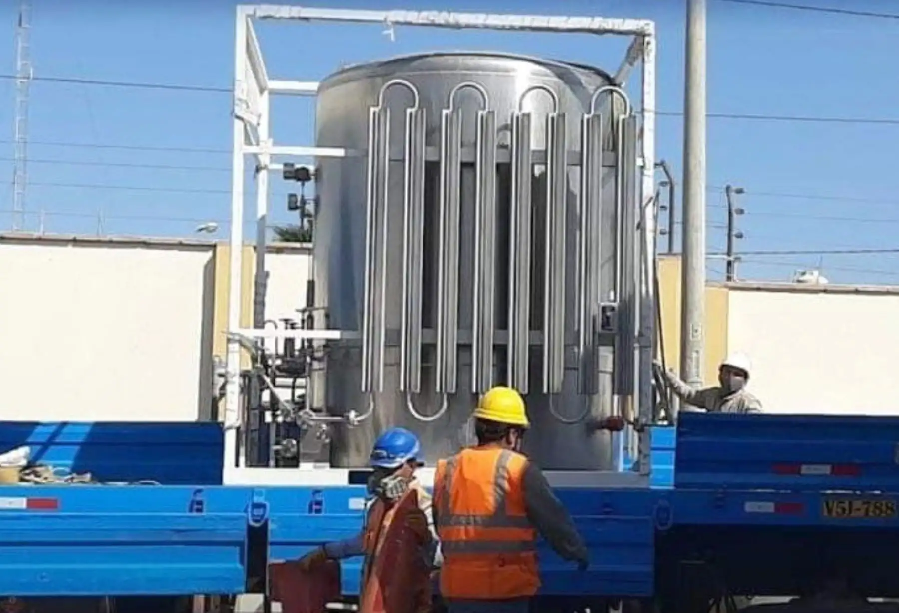 El Fondo social del puerto de Paracas dona una planta centralizada de oxígeno al hospital de Pisco, en Ica, destacó el Ministerio de Transportes y Comunicaciones. ANDINA/Difusión