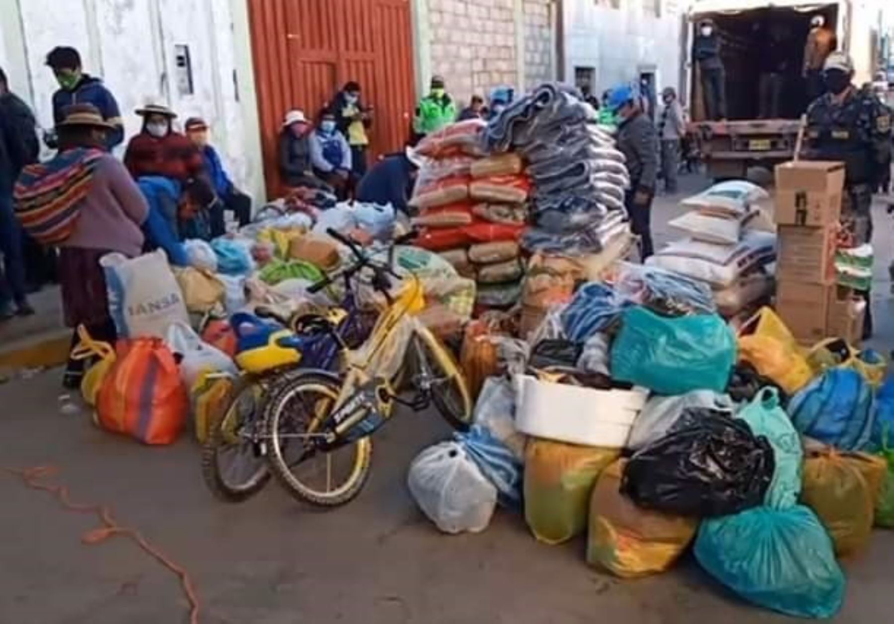 Pobladores de la provincia de Azángaro, en Puno, se unieron para ayudar a cinco niños huérfanos que perdieron a sus padres y organizaron una colecta. ANDINA/Difusión