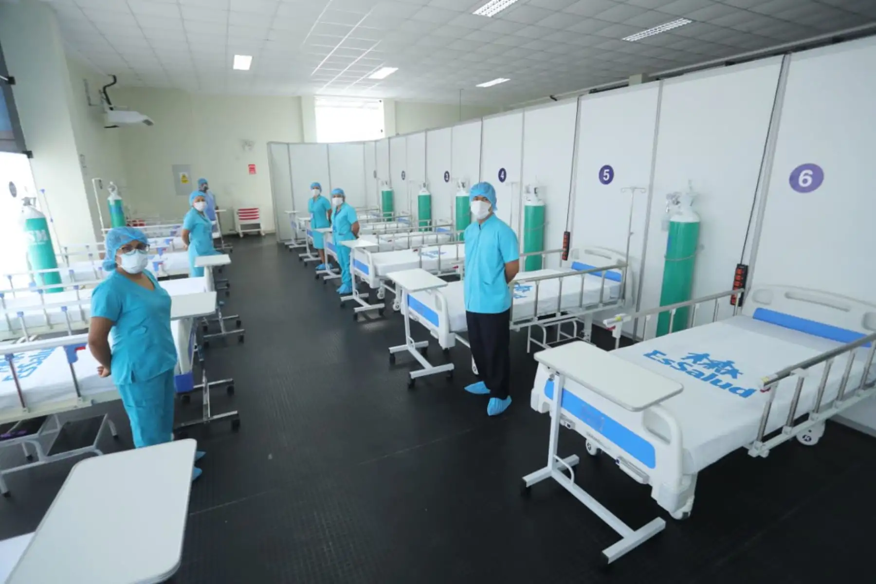Presidente Martín Vizcarra inaugura la Villa EsSalud Pucallpa, establecimiento que contribuirá a la atención y cuidado de pacientes covid-19. Foto: ANDINA/Prensa Presidencia