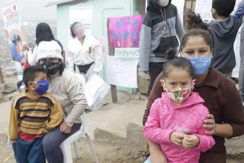Con estrategia de atención focalizada elo Minsa busca llegar a las zonas más alejadas y atender prioritariamente a la población más vulnerable del país. ANDINA/Minsa