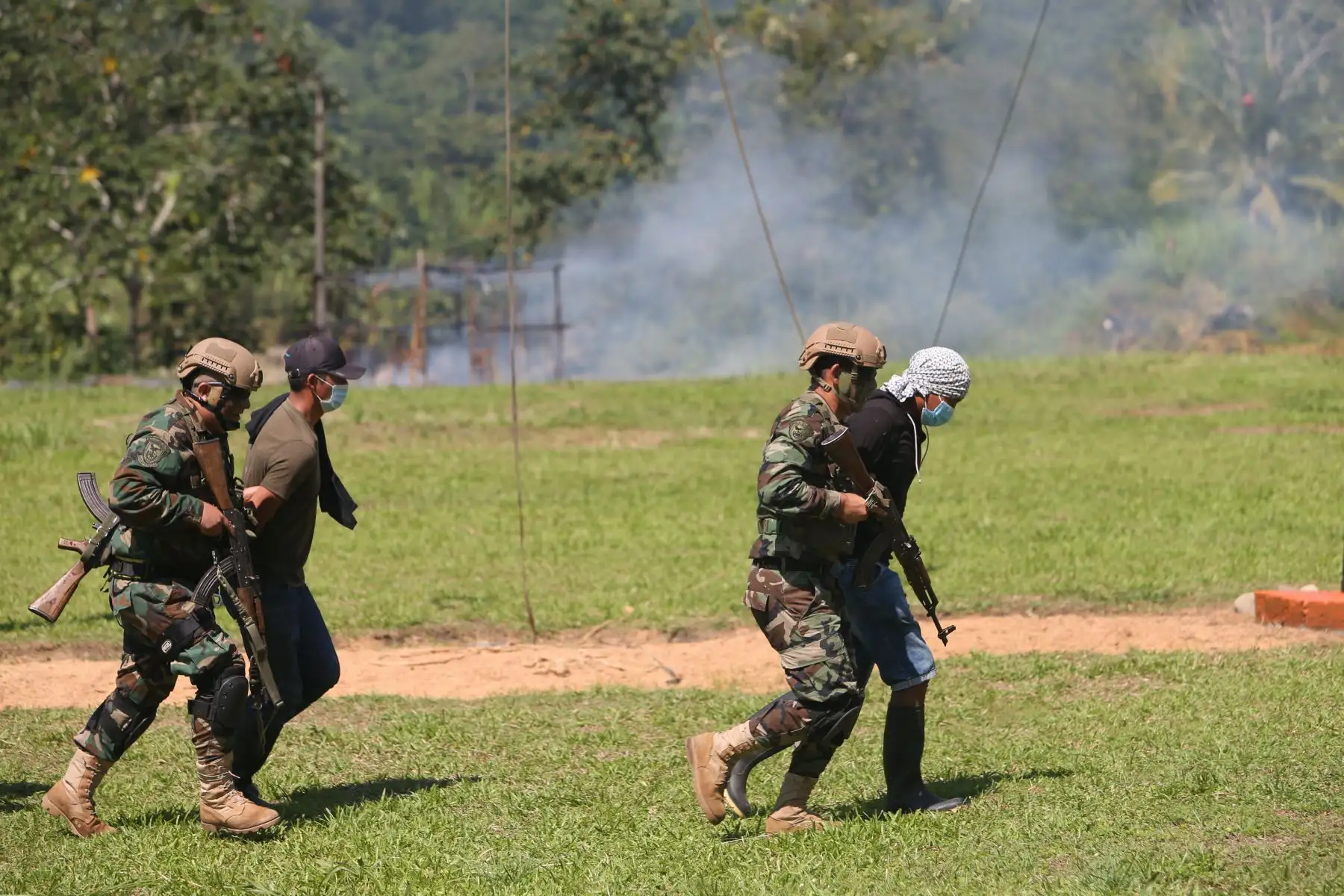 Los Sinchis realizaron una demostración de sus entrenamientos en tierra y sus maniobras tácticas aplicadas en operaciones de combate. Foto: ANDINA/Jhonel Rodríguez