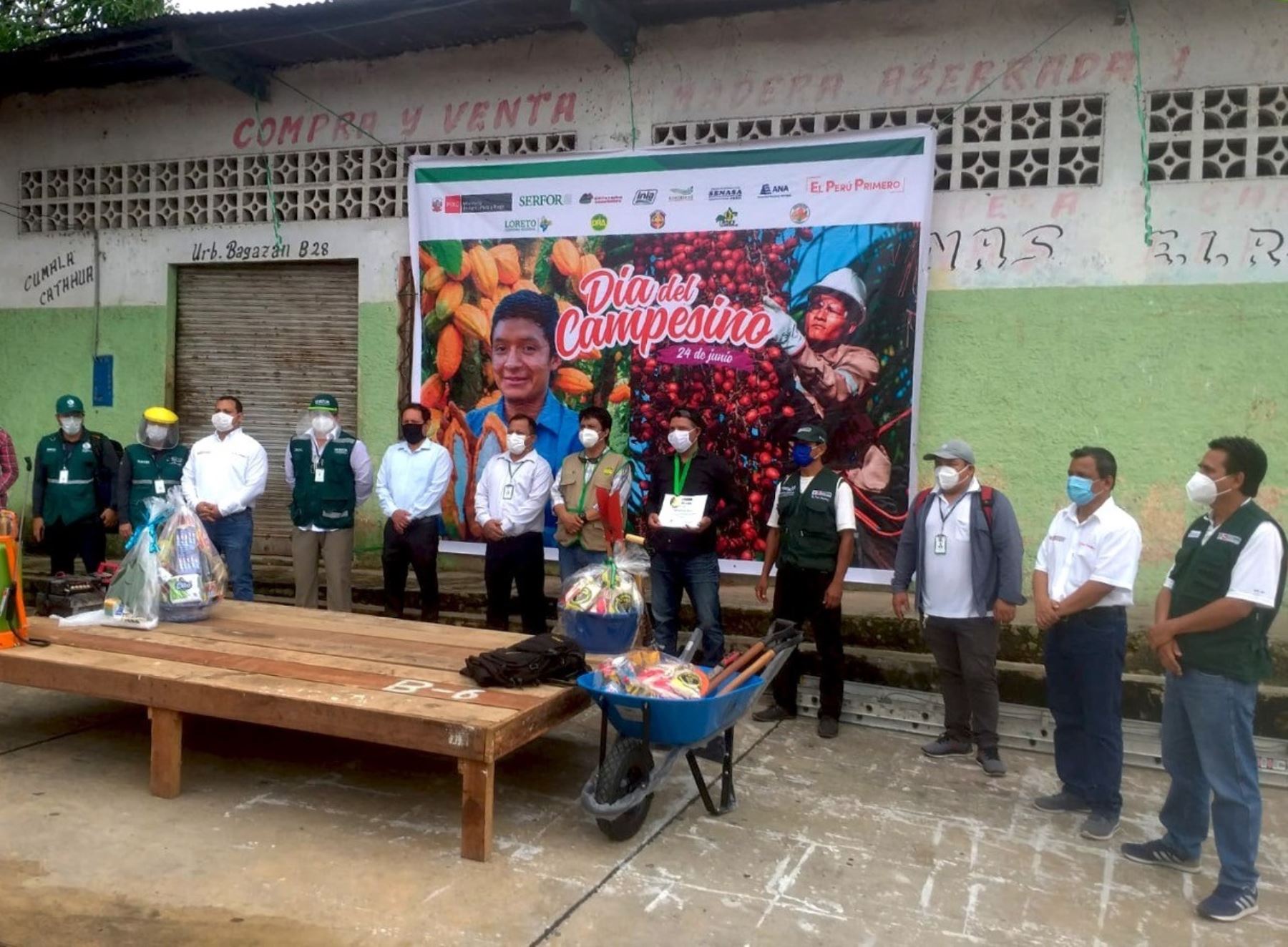Ministerio de Agricultura y Riego otorga reconocimiento a productores destacados de Ucayali y Loreto por el Día del Campesino.
