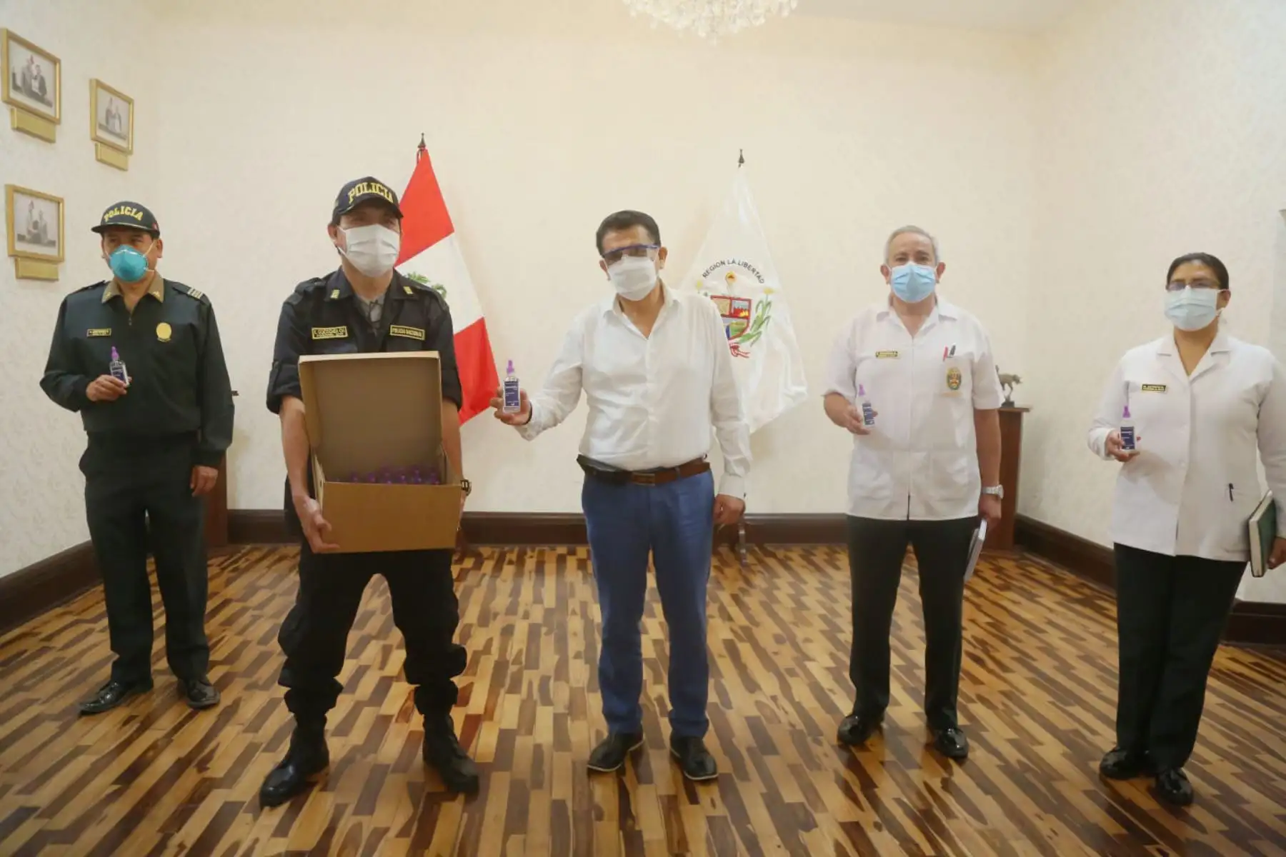 El Gobierno Regional de La Libertad distribuyó cerca de 40,000 dosis de ivermectina, producidas en el laboratorio farmacológico del puesto de salud Pueblo Libre. Foto: ANDINA/Difusión