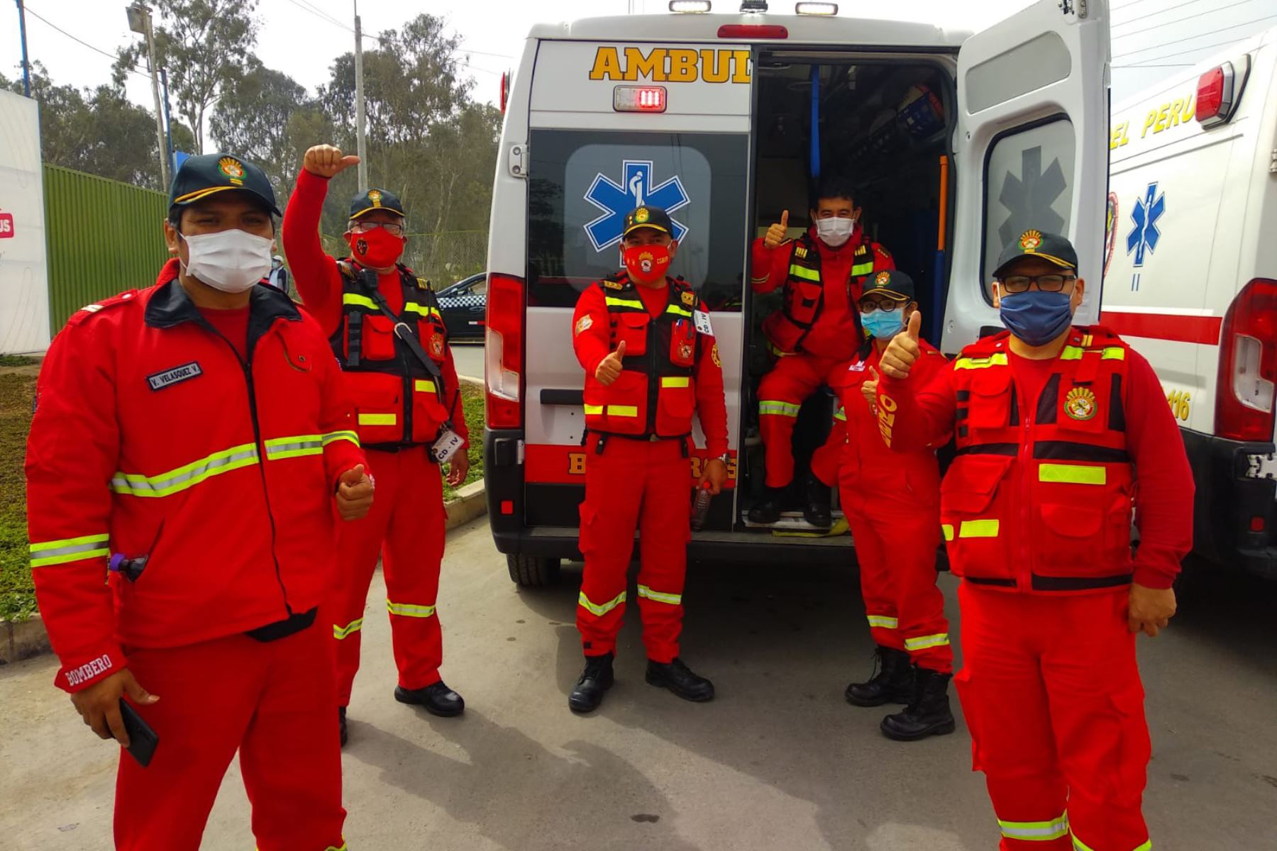 La mayor cantidad de atenciones de los bomberos durante los 100 días de cuarentena se refieren a casos de estabilización de paciente crítico y traslado asistido en ambulancias y unidades médicas. ANDINA/Bomberos Voluntarios del Perú.