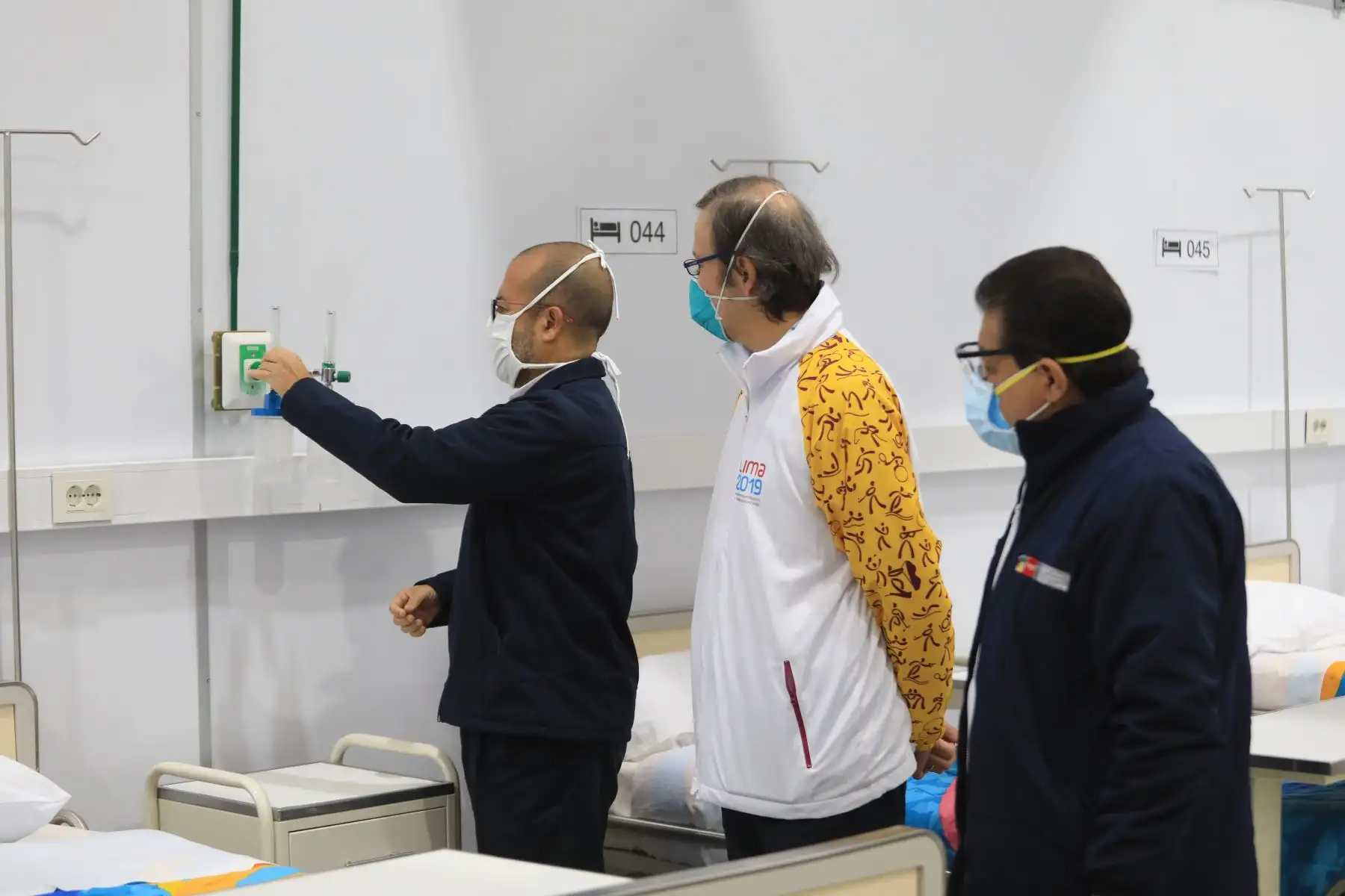 El Ministro de Salud Victor Zamora inauguró Centro de Atención y Aislamiento para pacientes Covid-19 en el Hospital Sergio Bernales en  Collique. Foto:ANDINA/Minsa