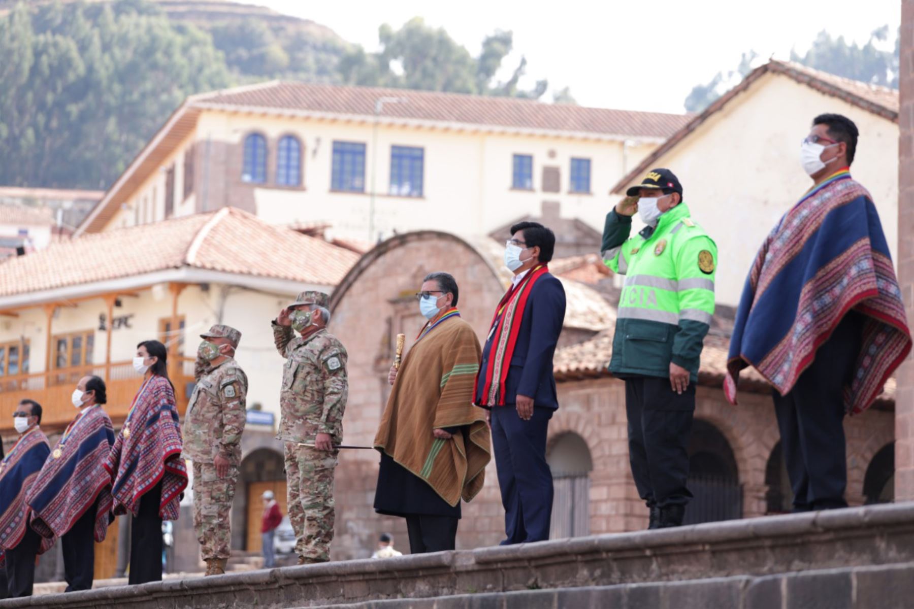 Autoridades conmemoraron el día del Cusco con una misa te deum, el izamiento de la bandera del Tahuantinsuyo y el rito del Onqoy Mita, en tiempos de covid-19.
Foto: ANDINA/ Percy Hurtado Santillán