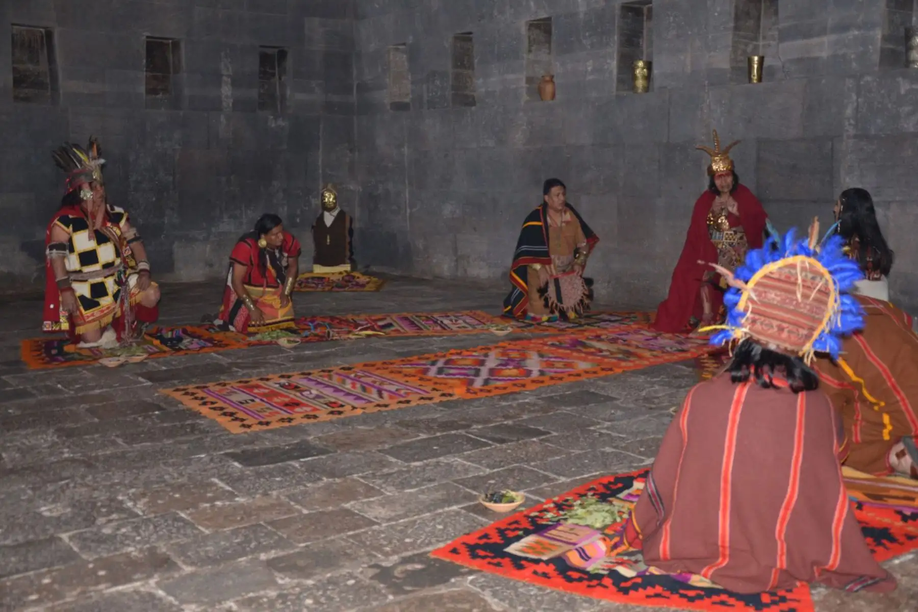 Autoridades conmemoraron el día del Cusco con una misa te deum, el izamiento de la bandera del Tahuantinsuyo y el rito del Onqoy Mita, en tiempos de covid-19.
Foto: ANDINA/ Percy Hurtado Santillán