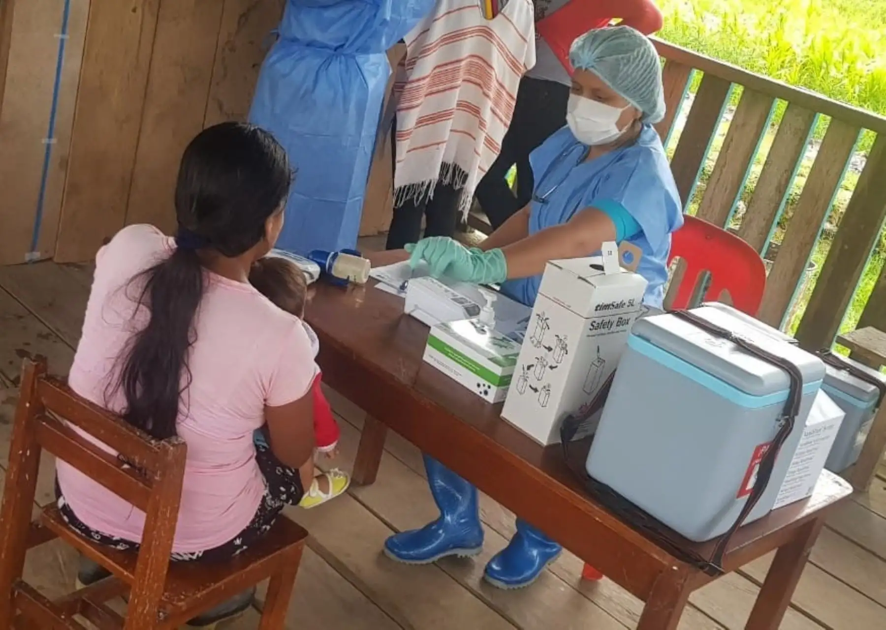 Comunidades indígenas de ocho cuencas de las regiones Loreto, Ucayali y Puno recibirán atención sanitaria y bonos gracias a las PIAS Aéreas, informó el Ministerio de Cultura.