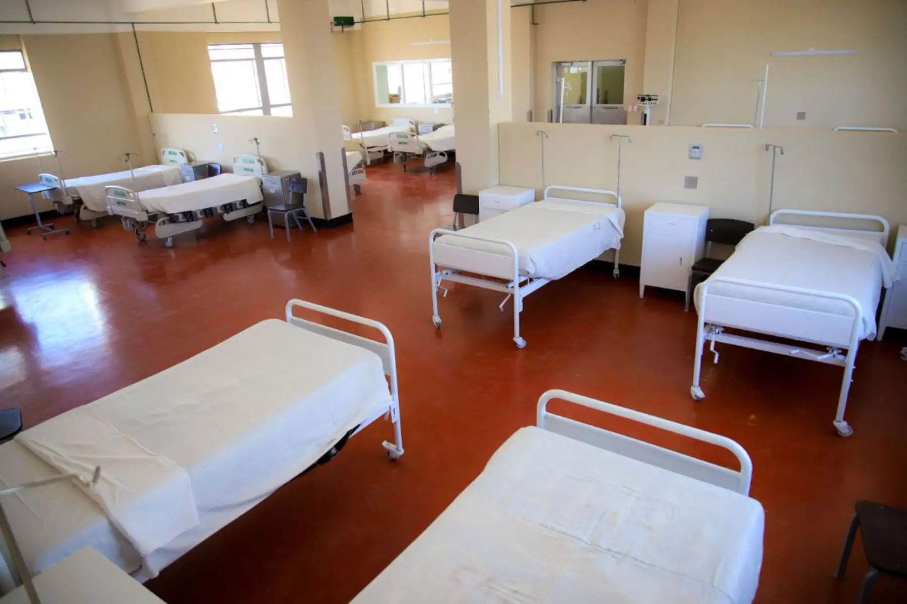 Habilitan más camas en el hospital covid-19 de Arequipa para la atención de pacientes moderados. Foto: Gobierno Regional de Arequipa