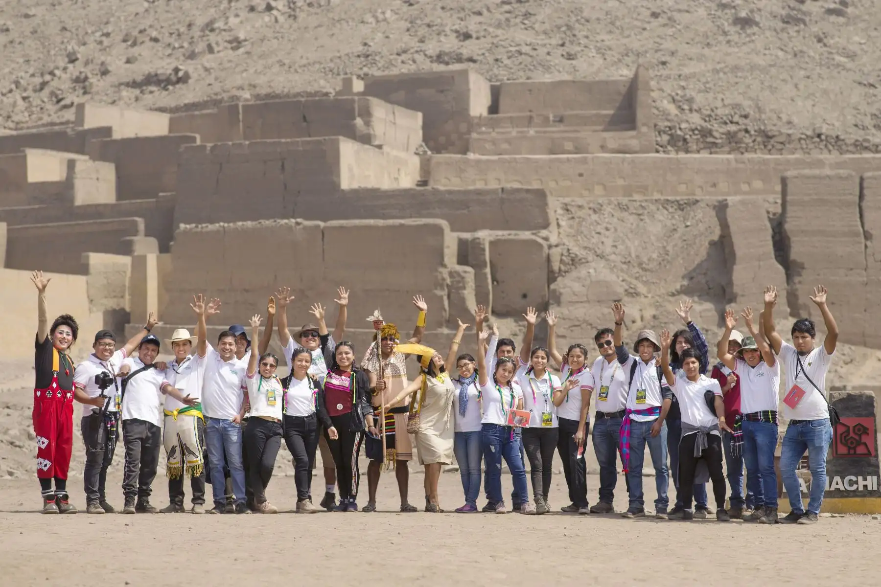 Ellos fueron uno de los 17 elegidos a nivel mundial para recibir un telescopio