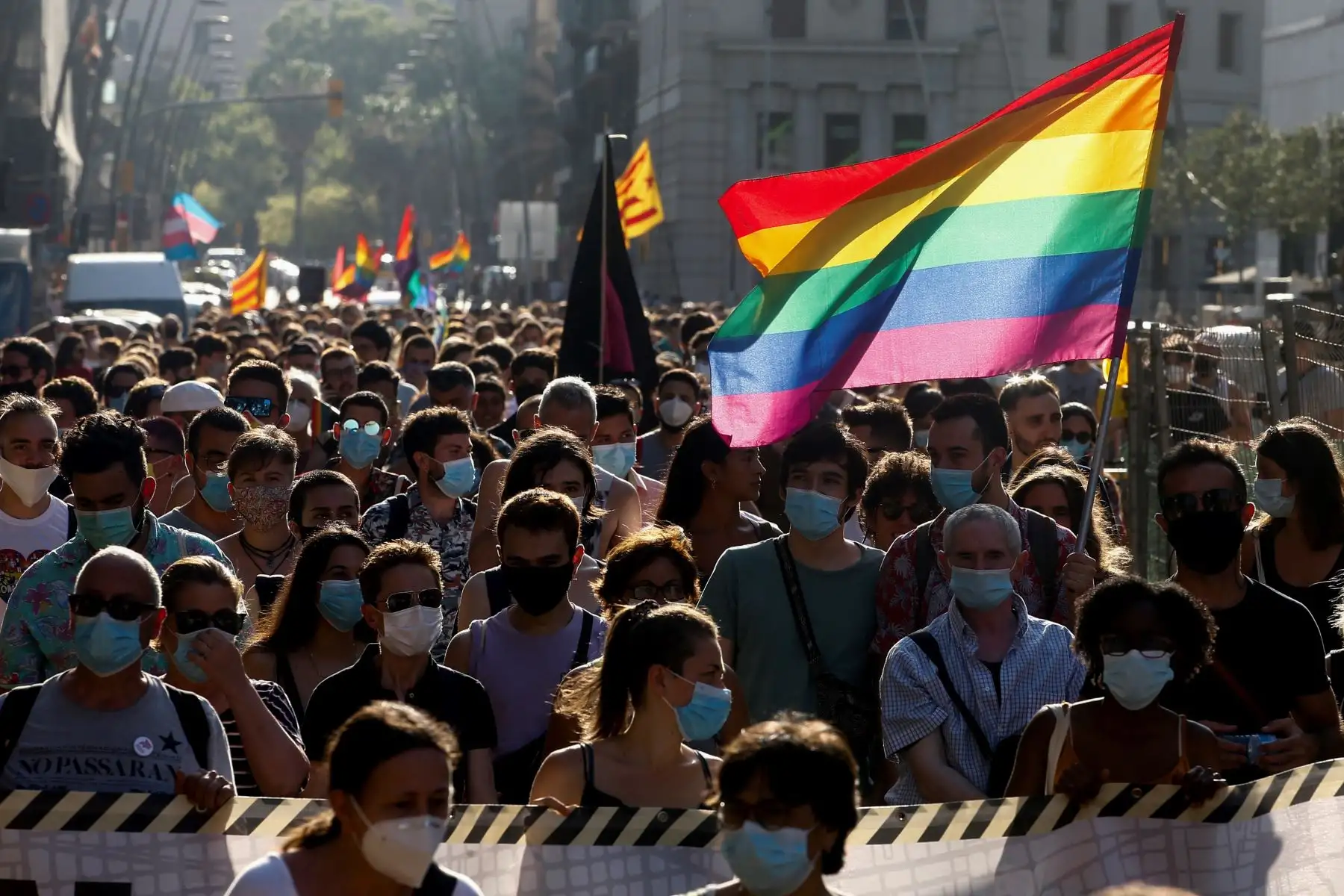 Cientos de personas participan en la celebración del 