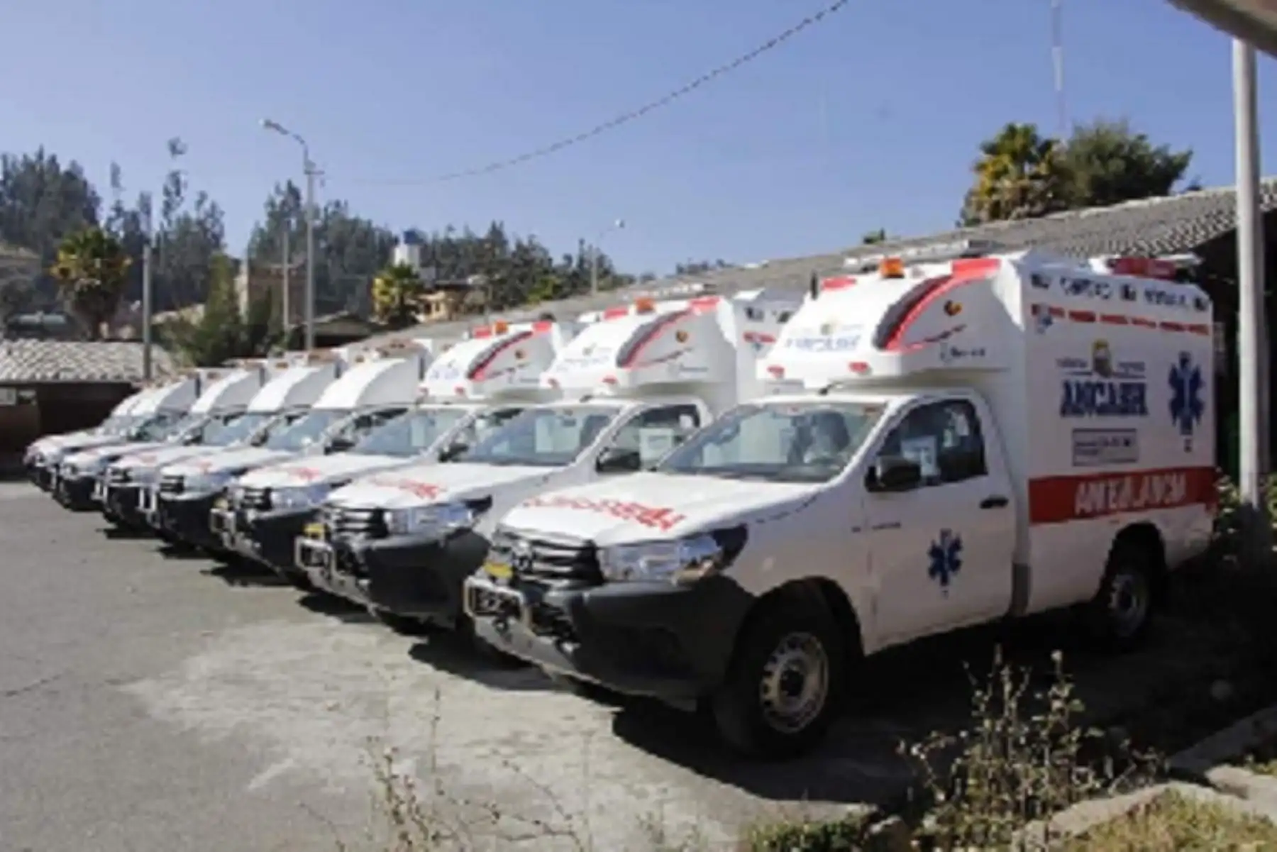 Los vehículos son ambulancias rurales del tipo II y serán equipadas con ventiladores mecánicos y bombas de infusión en las siguientes semanas.
