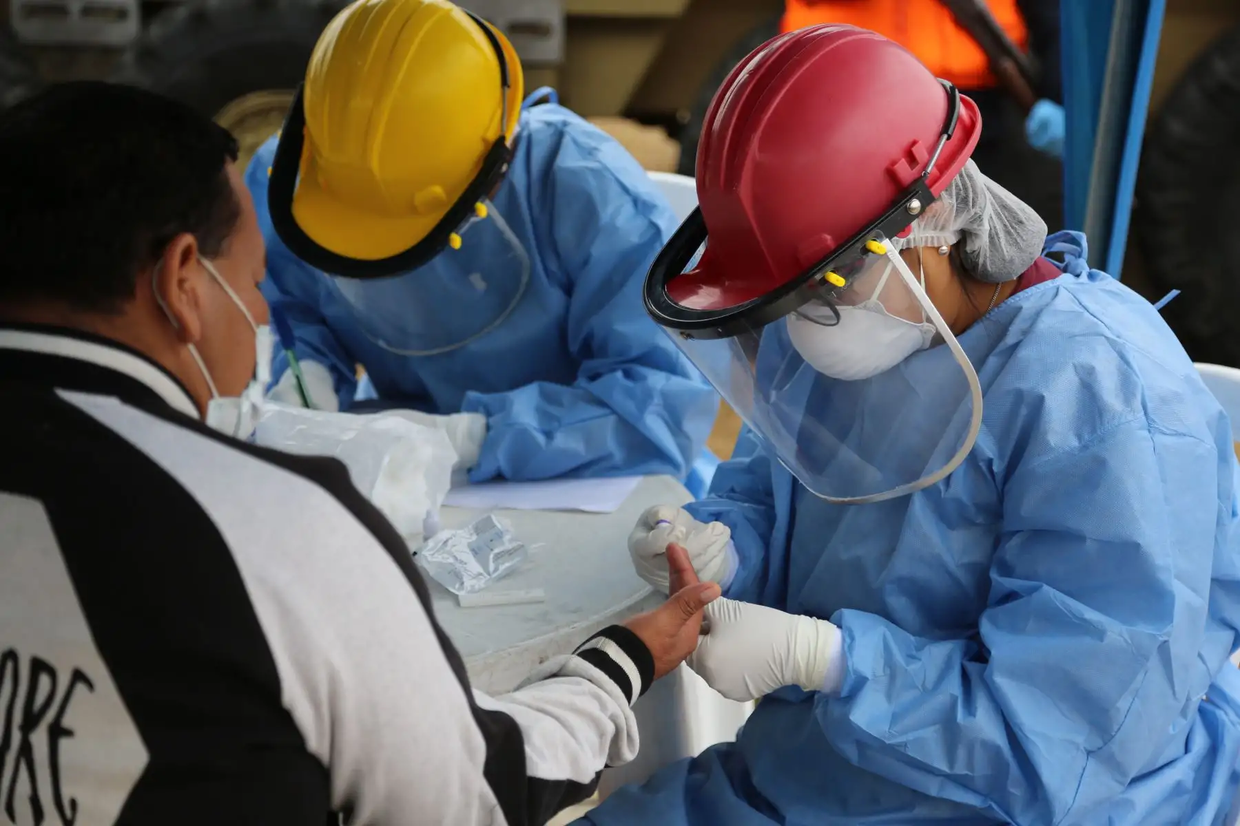 Las pruebas rápidas para el diagnóstico de la covid-19 deben ser aplicadas o realizadas por establecimientos de salud públicos o privados debidamente acreditados. ANDINA/Difusión
