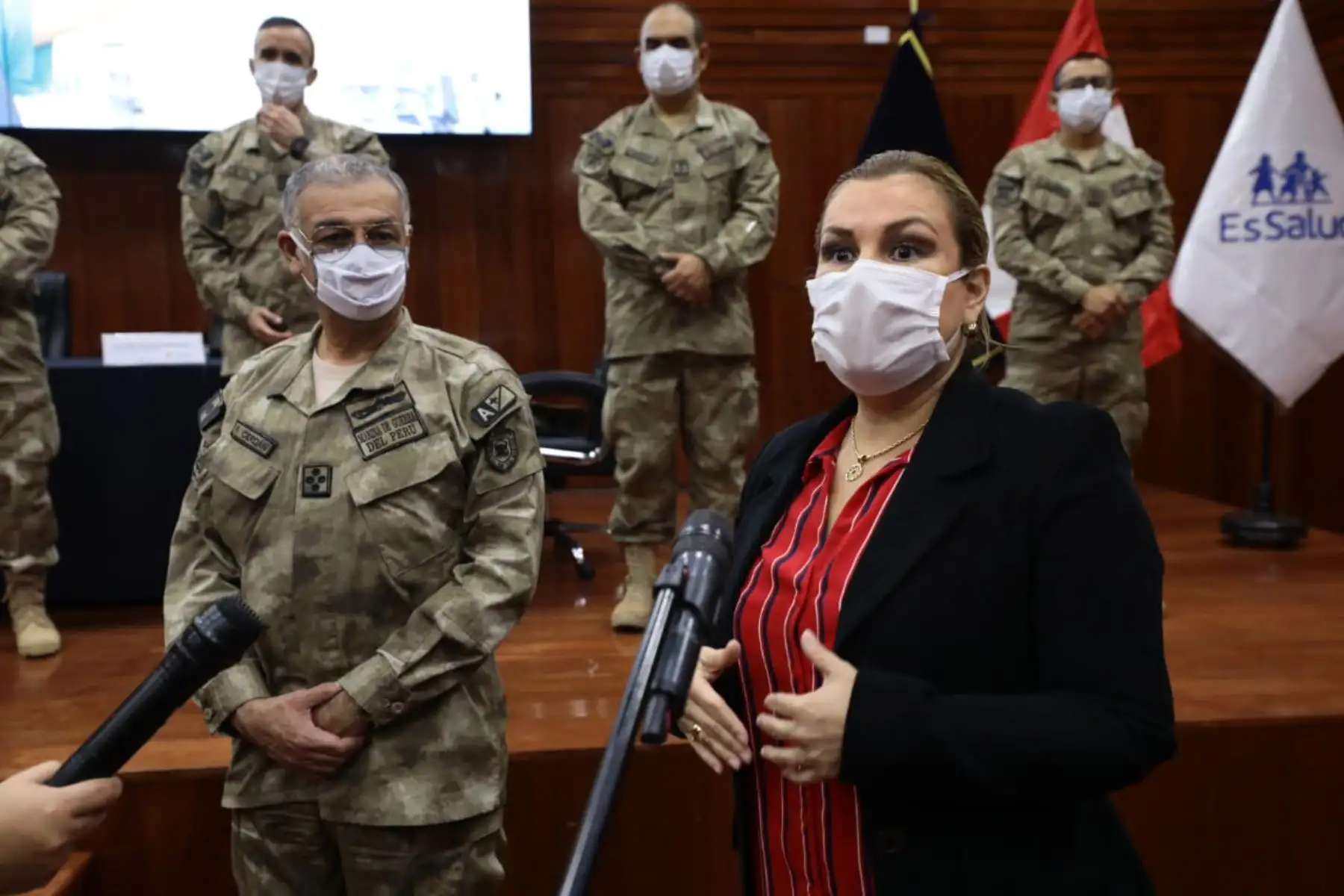 EsSalud y Ministerio de Defensa firman Convenio de Intercambio Prestacional con el fin de facilitar acceso a atención oportuna y de calidad para 120