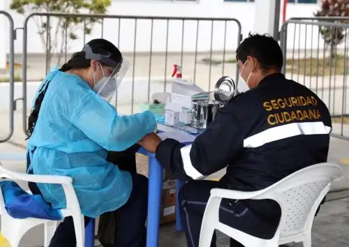 Un total de 1,400 trabajadores municipales de Trujillo pasan control de pruebas rápidas para evitar propagación del coronavirus.