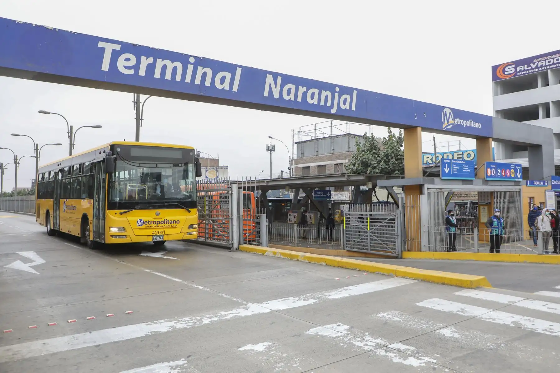 El alcalde de Lima, Jorge Muñoz, anunció esta noche que no se paralizarán las operaciones del Metropolitano. Foto: ANDINA/Difusión