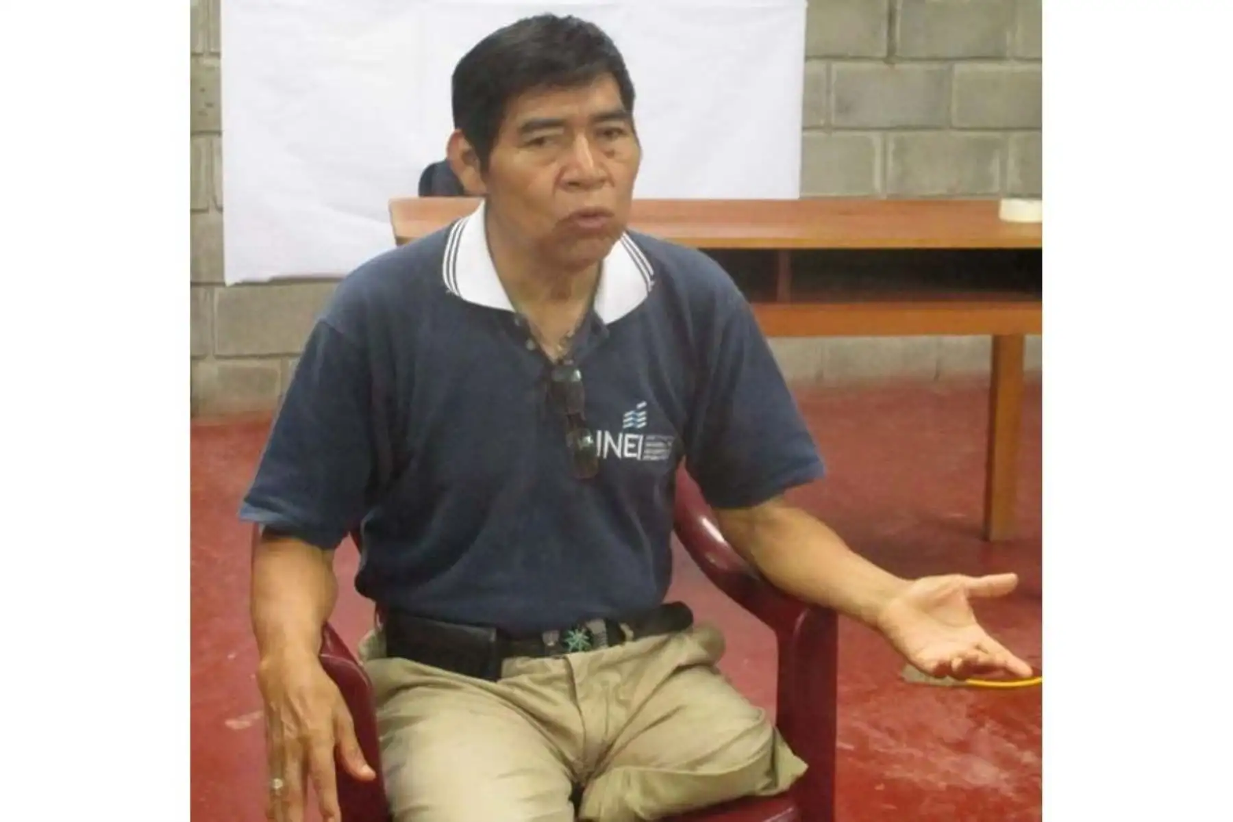 Santiago Manuin Valera, líder de la etnia awajún, recibió en 1994 el premio Reina Sofía por su trabajo en defensa de la Amazonía y los derechos humanos.