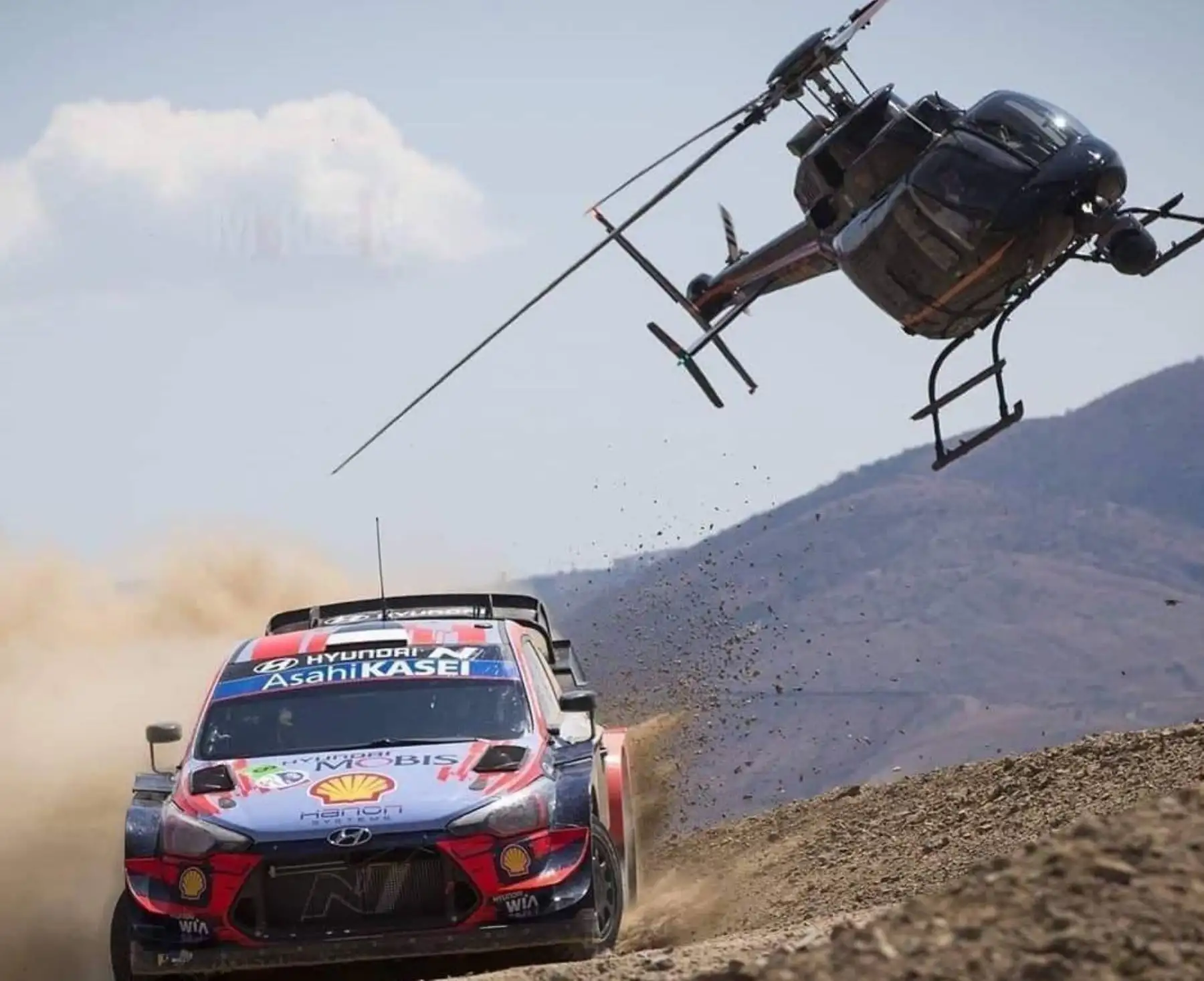 Pilotos peruanos esperan regresar pronto a las pistas