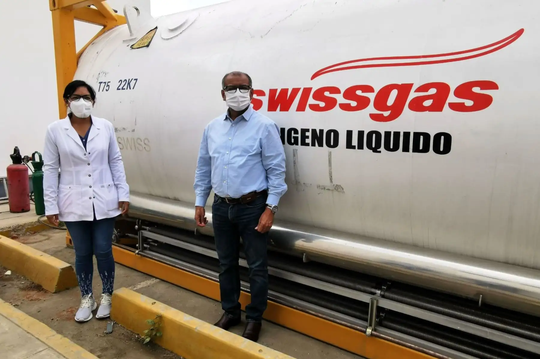 Gobierno Regional de Tumbes y la empresa privada, se logró la instalación del isotanque, con capacidad de 18 mil kilos o 2,200 tanques de 6 metros cúbicos de oxígeno, que será para la atención exclusiva de pacientes Covid-19, que se encuentran internados en el hospital de Ciudadela Noé.
Foto: ANDINA/GRT