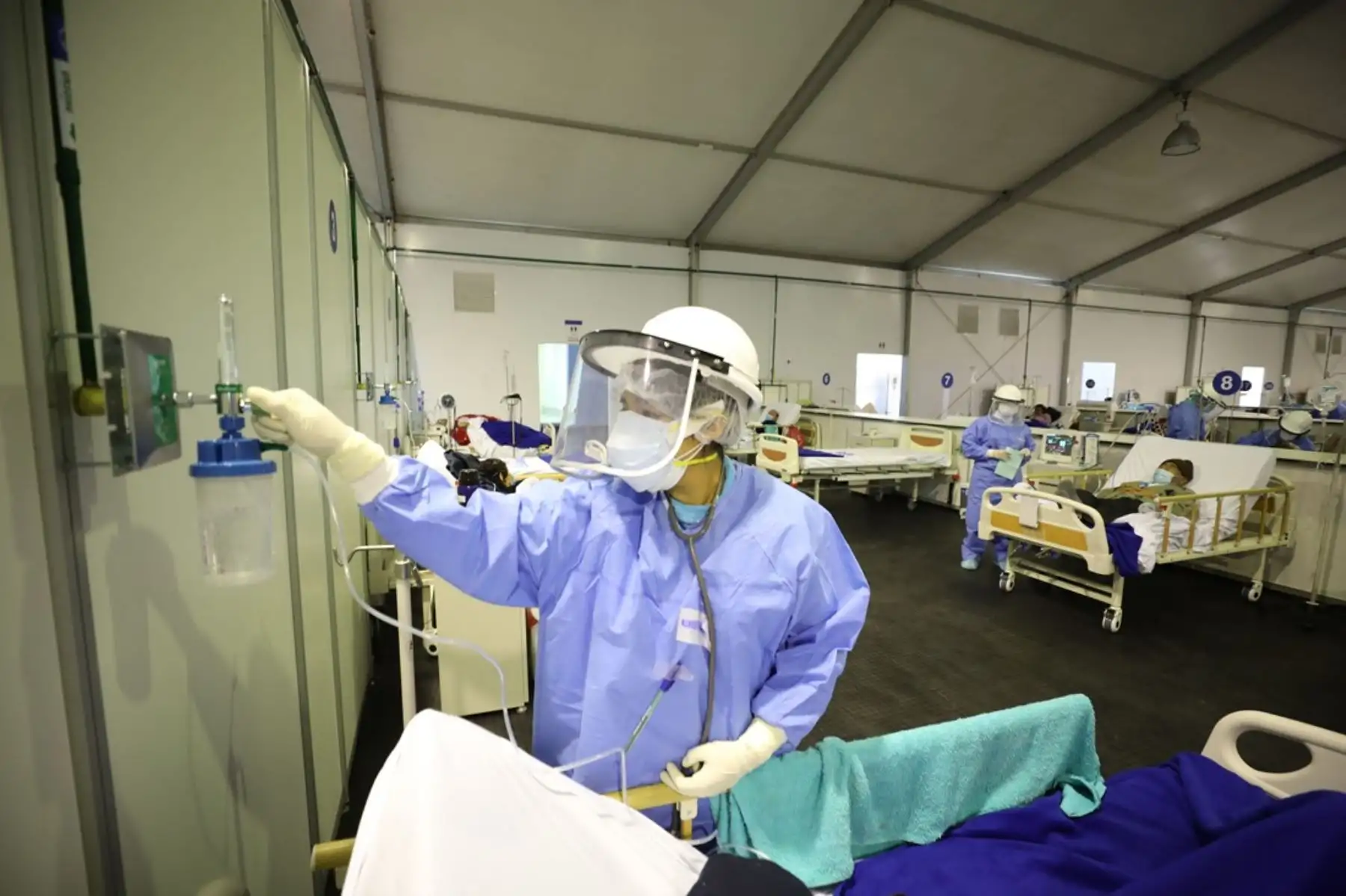 EsSalud cuenta con isotanques y plantas de oxígeno para atender a pacientes. Foto: ANDINA/Difusión.