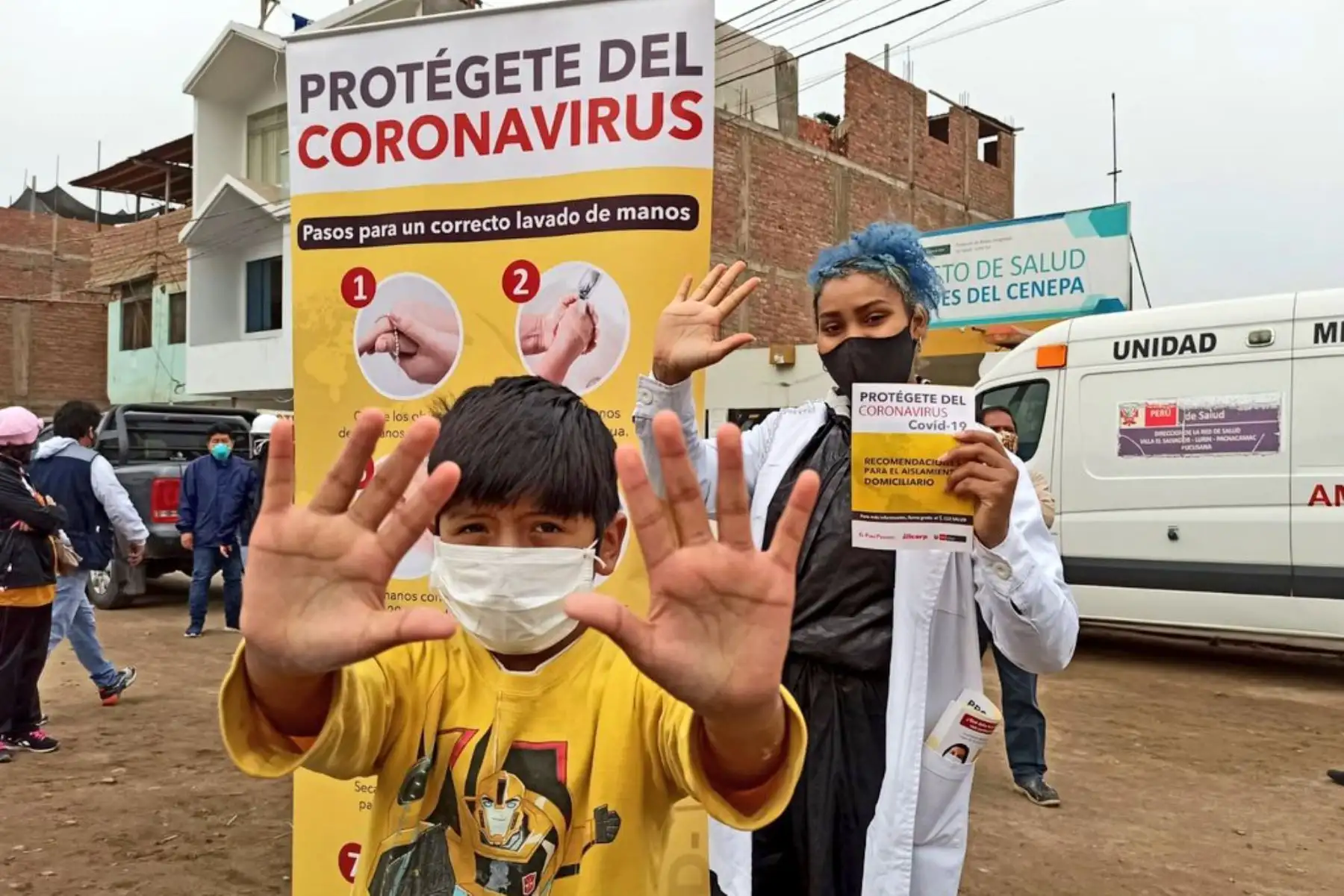 Ministerio de Salud brinda atención integral de salud a más de 500 personas, entre ellos niños, gestantes y adultos mayores reciben vacunación, diagnóstico de anemia, control de diabetes, hipertensión en la zona de “Héroes de Cenepa”  en Villa El Salvador.
Foto: Minsa