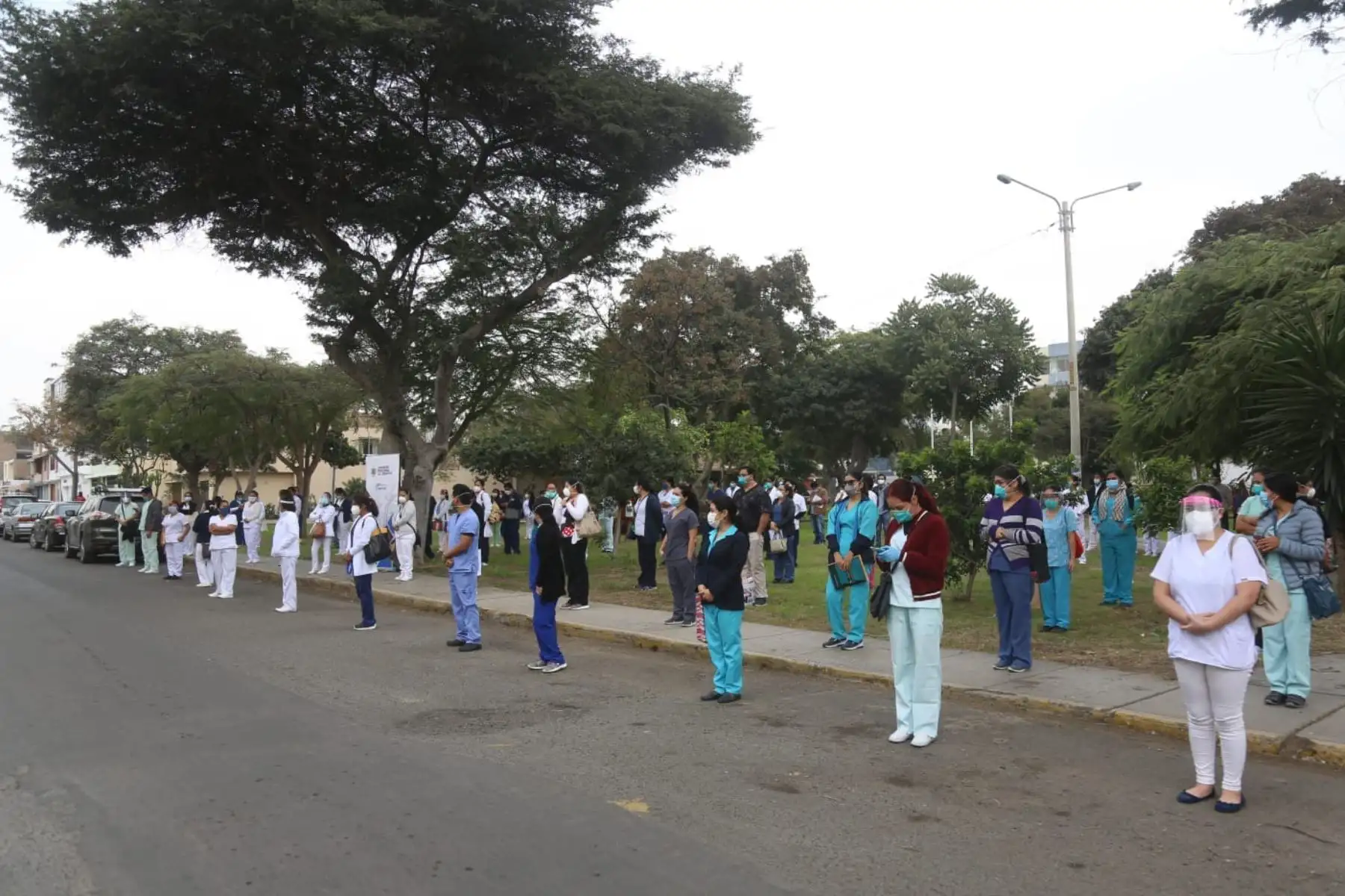 La lucha contra el coronavirus en La Libertad cuenta desde hoy con 200 nuevos profesionales de la salud. Foto: ANDINA/Difusión