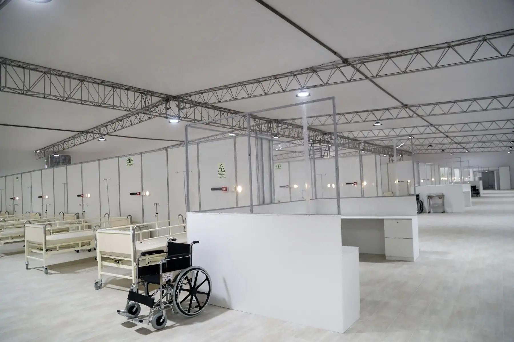 Ministro de Vivienda, Rodolfo Yañez viaja a la región Piura para inspeccionar la próxima planta de tratamiento de aguas residuales PTAR y el hospital de campaña en el campo ferial de la ciudad de Sullana.
Foto: Ministerio de Vivienda