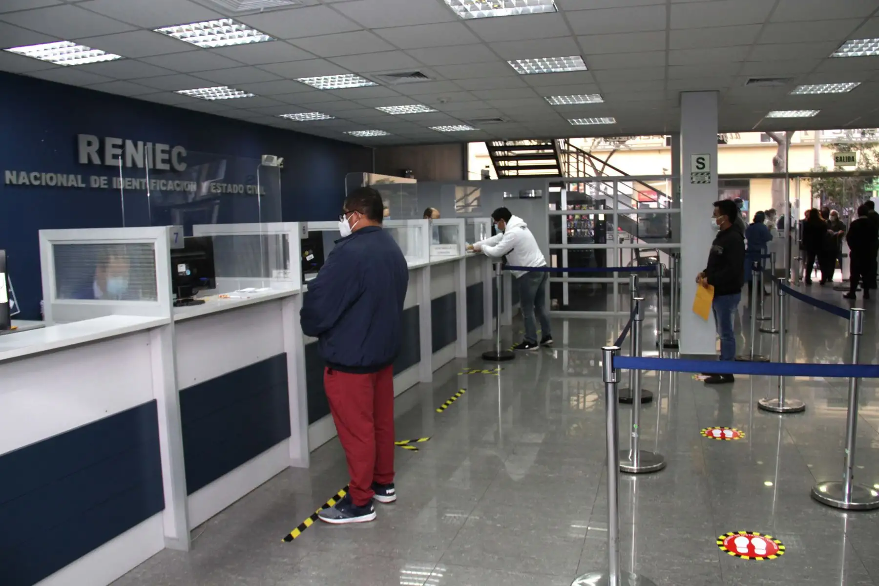 Por medio de la página web las citas se programarán exclusivamente para trámites que no se pueden efectuar en la página web, y después de haber pagado la tasa correspondiente. ANDINA/Reniec