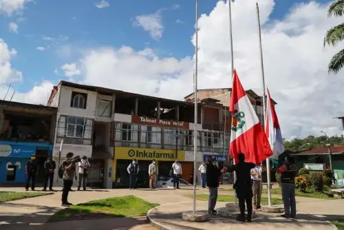 El ministro de Cultura, Alejandro Neyra, participó en el funeral del líder awajún Santiago Manuin, en la región Amazonas. Foto: Mincul
